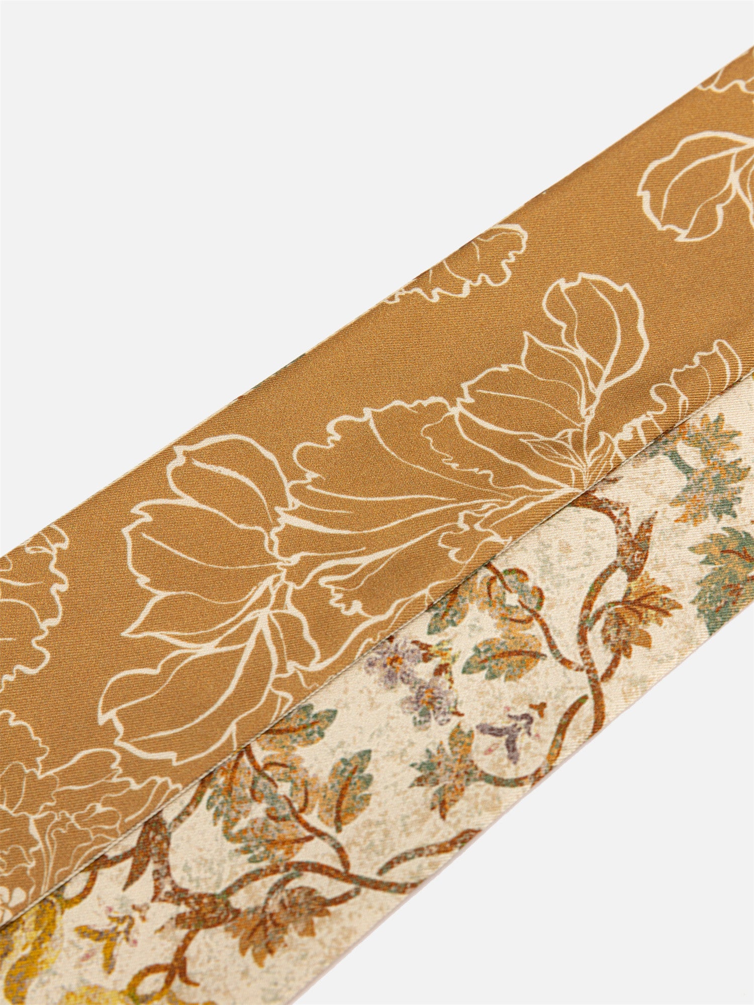 EP YAYING Silk Scarf with Oriental-Inspired Print EAKASZP02BG