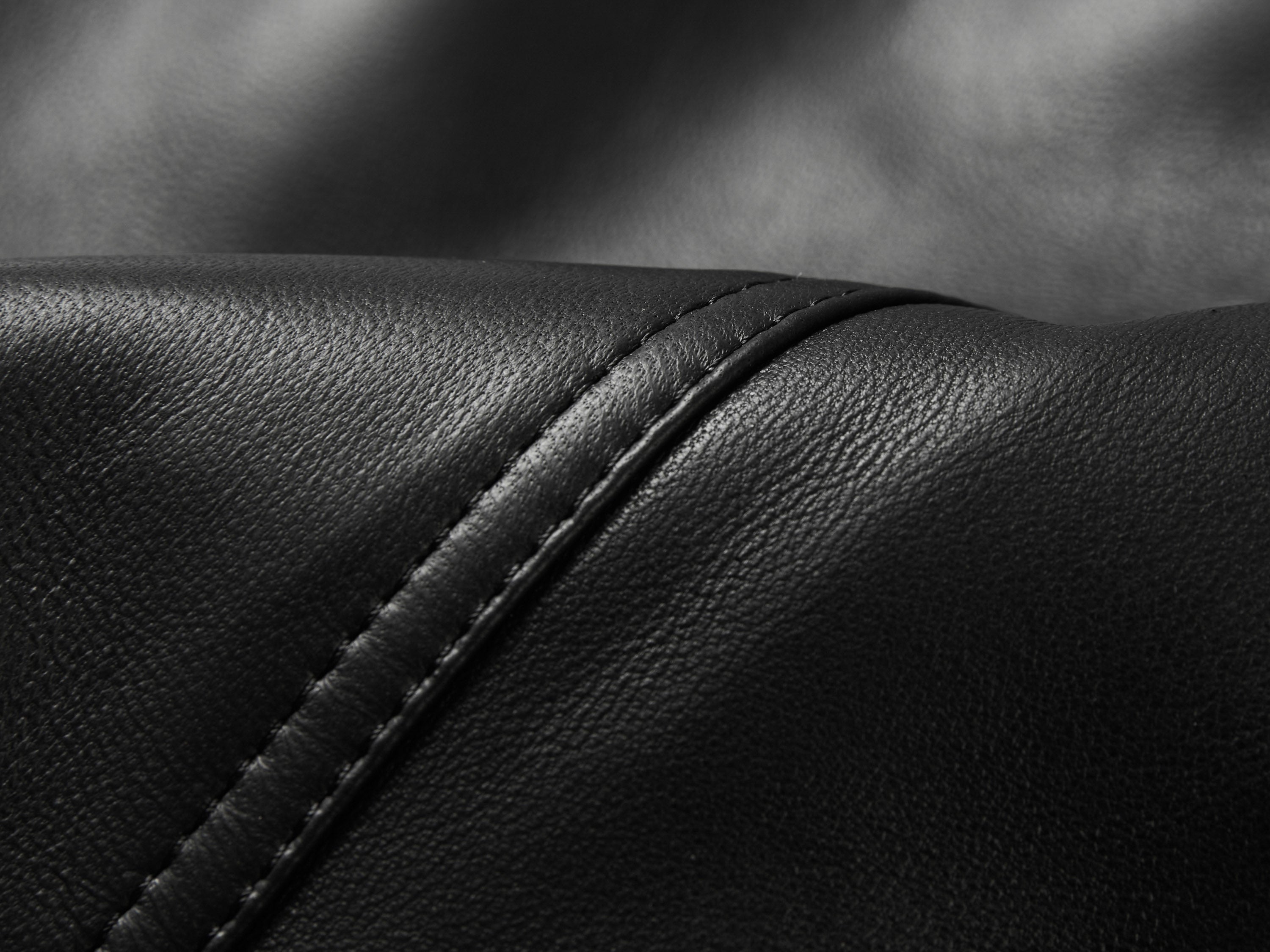 EP YAYING LEATHER PANTS