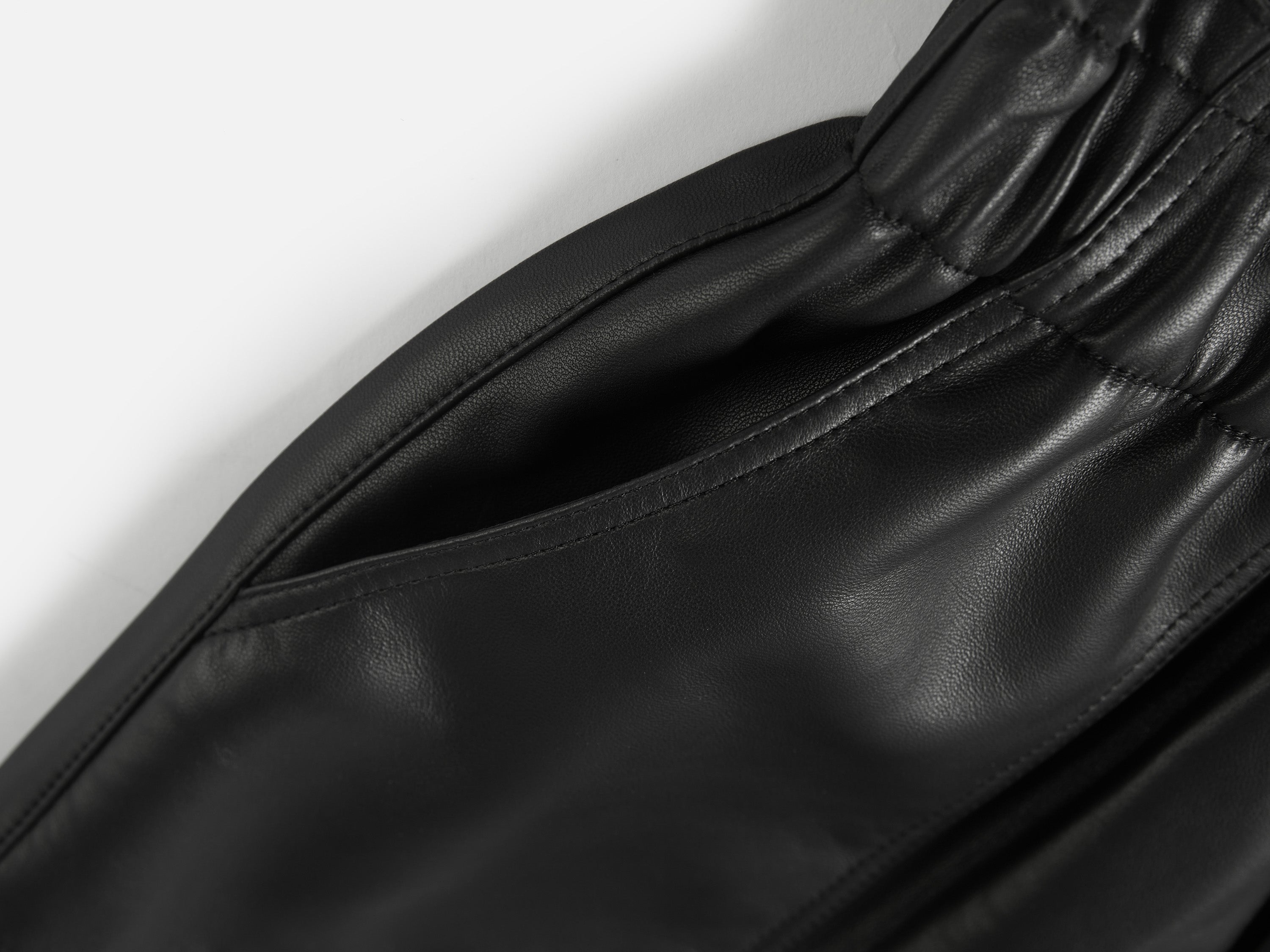EP YAYING LEATHER PANTS