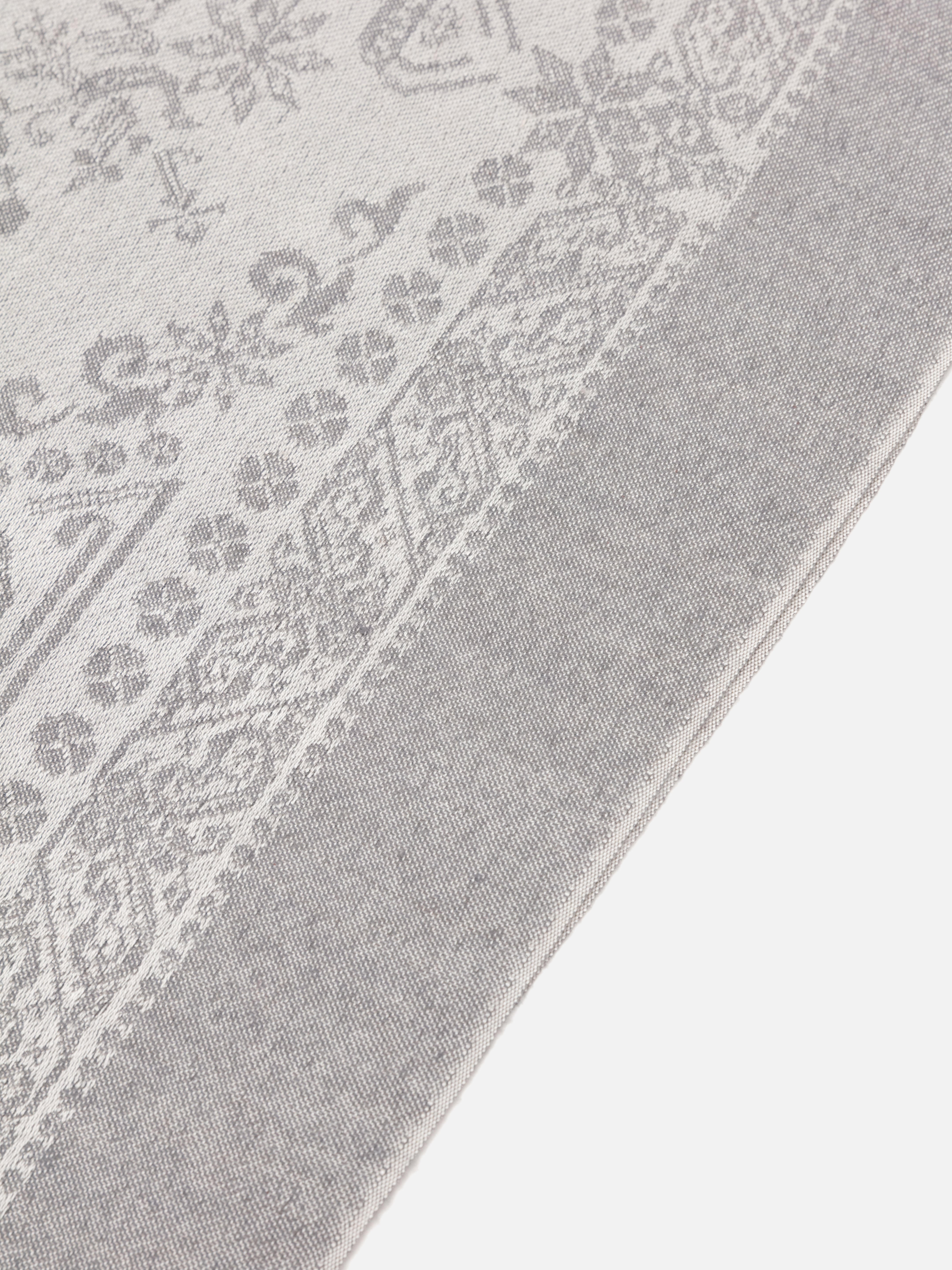 EP YAYING Cashmere Silk Scarf