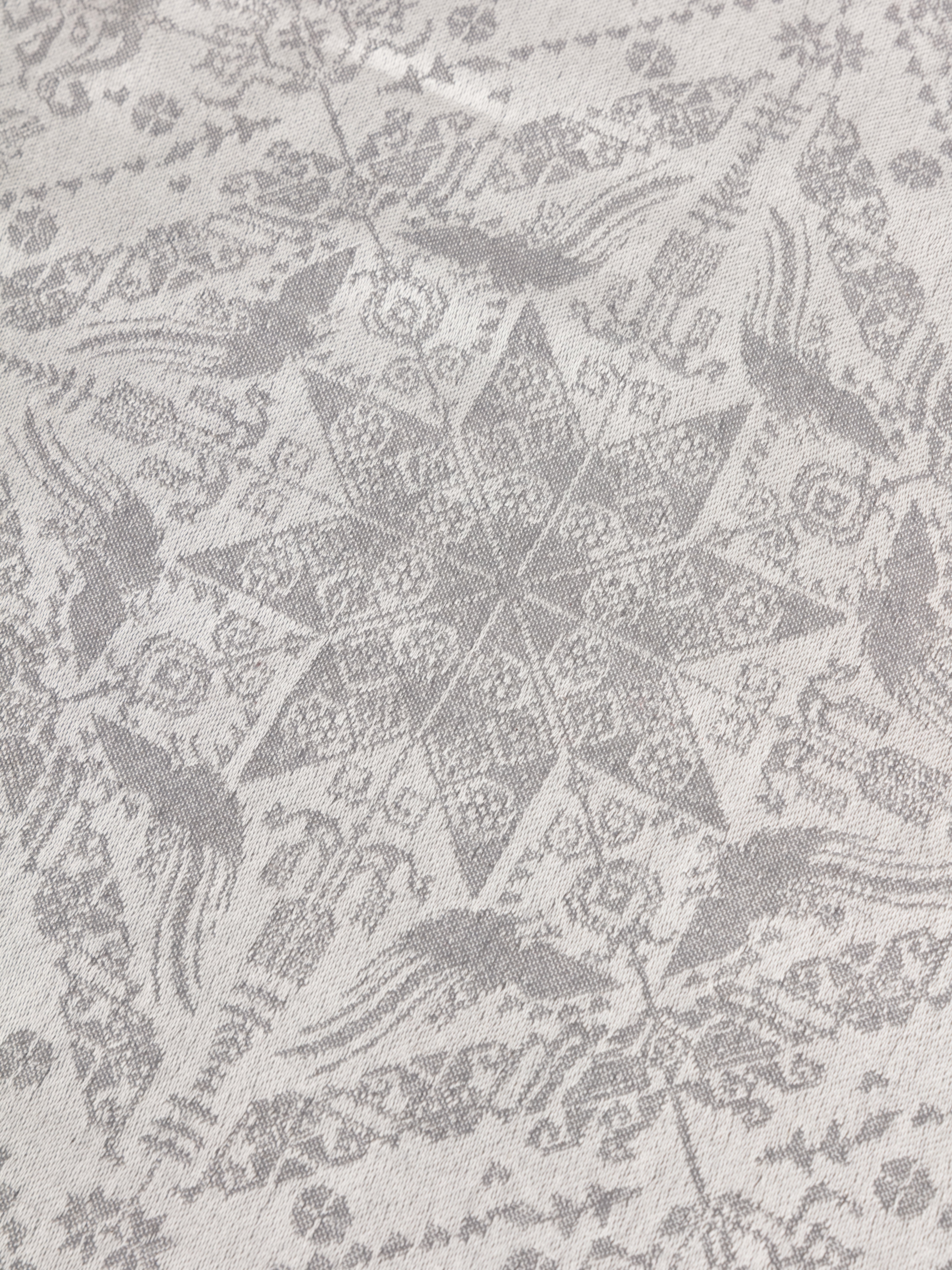 EP YAYING Cashmere Silk Scarf