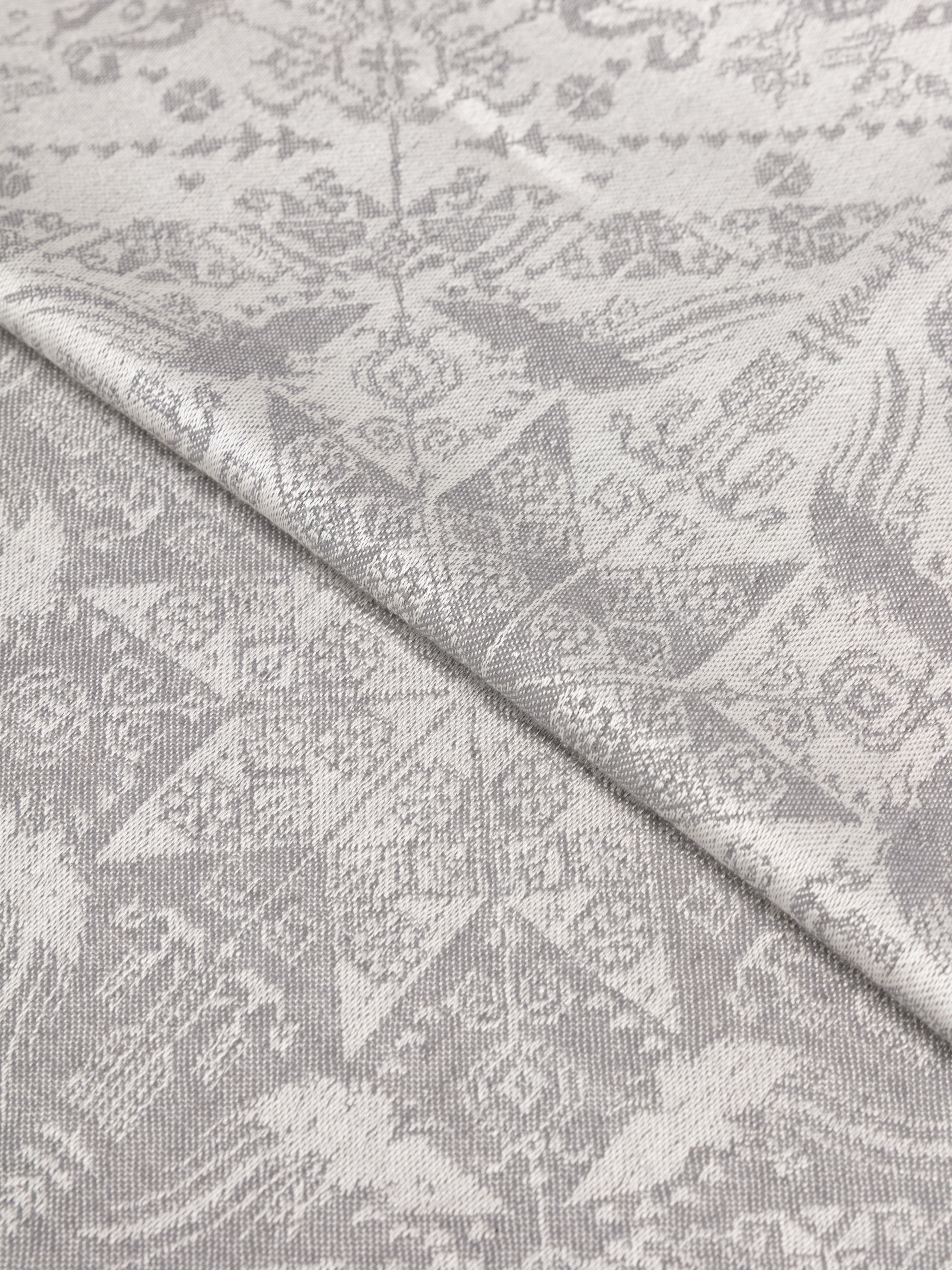 EP YAYING Cashmere Silk Scarf