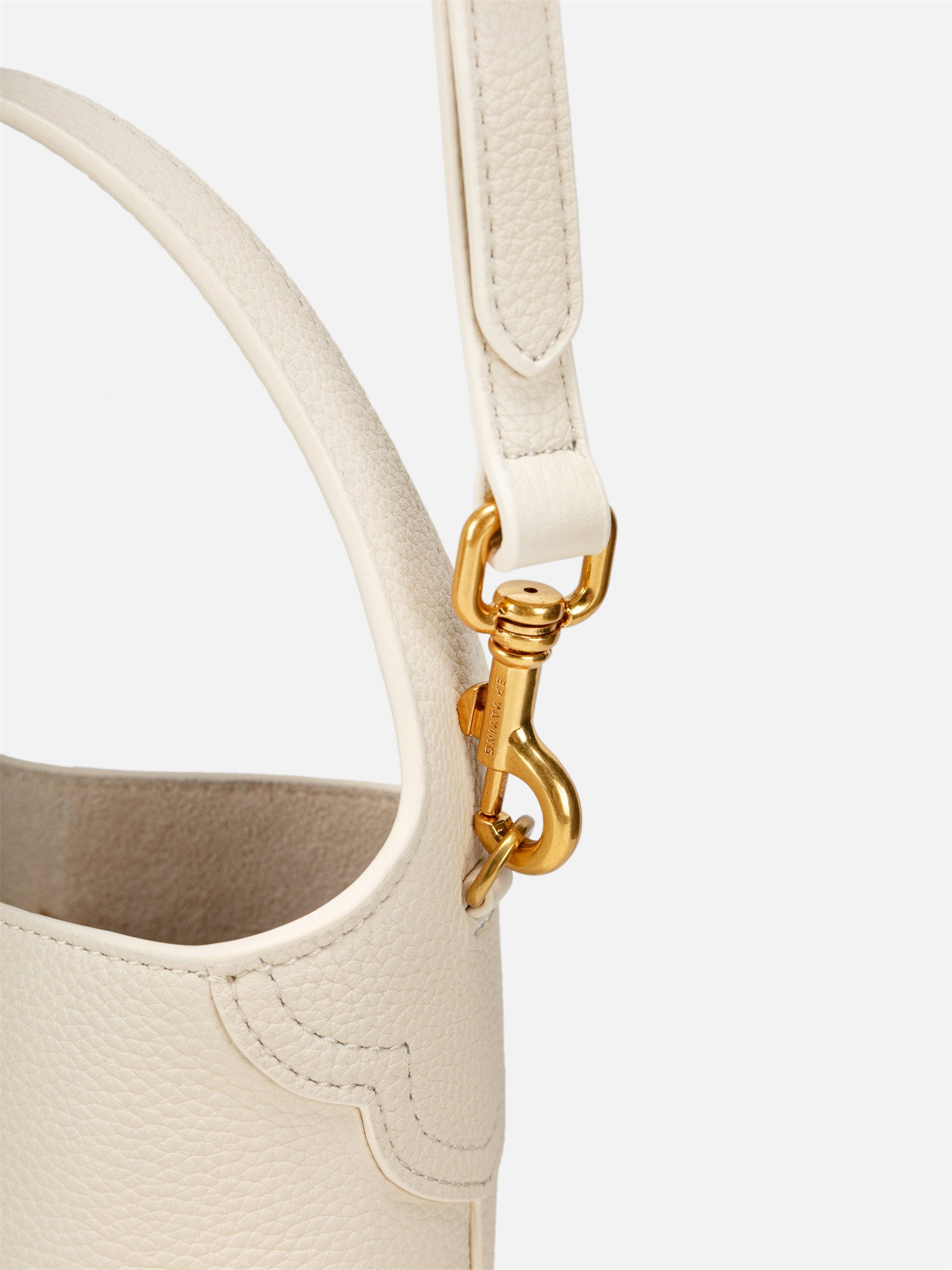 EP YAYING Ru Yi Cloud-Shoulder Medium Bucket Bag EAKALB001BW