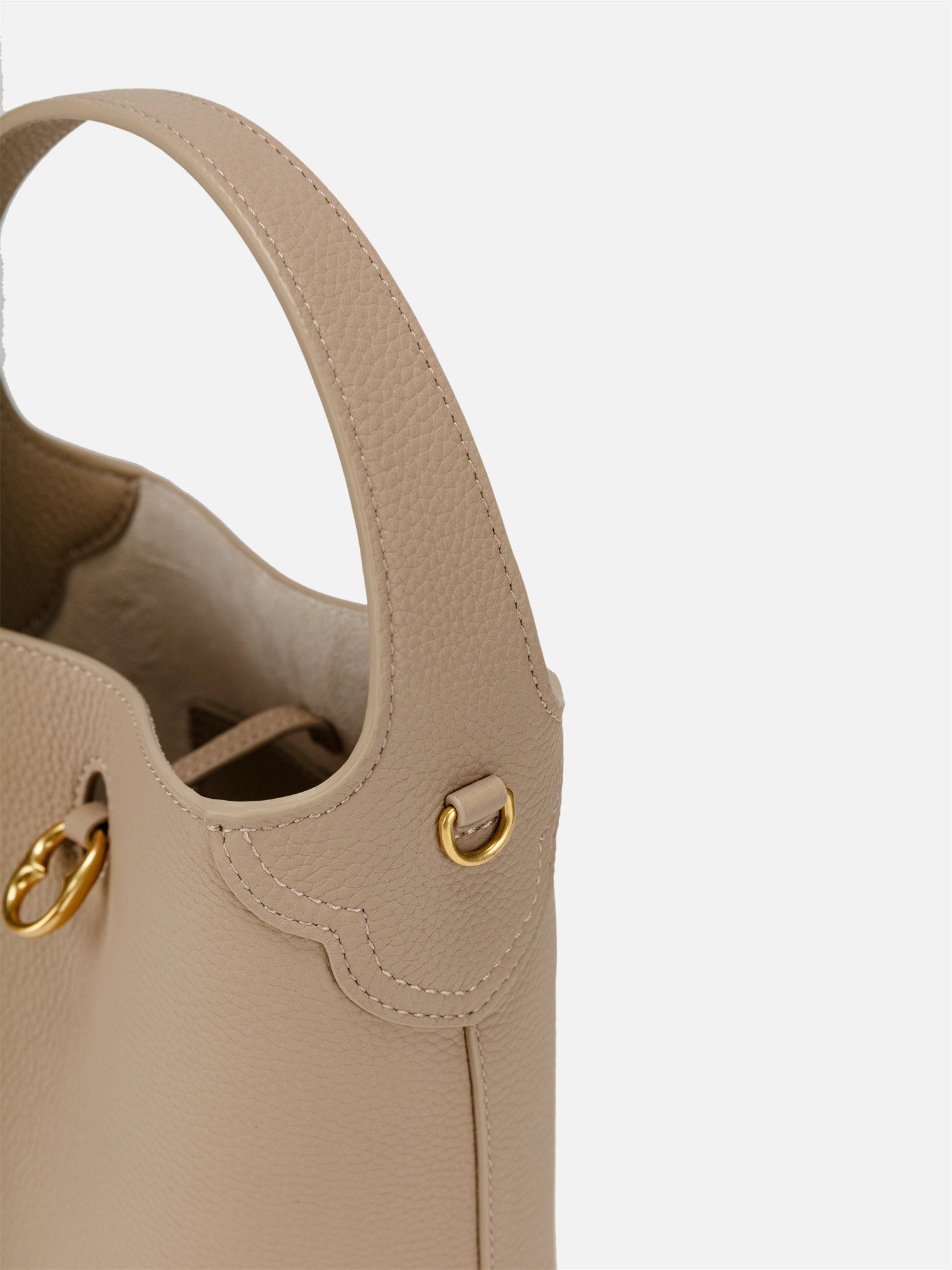 EP YAYING Ru Yi Cloud-Shoulder Medium Bucket Bag EAKALB001BC