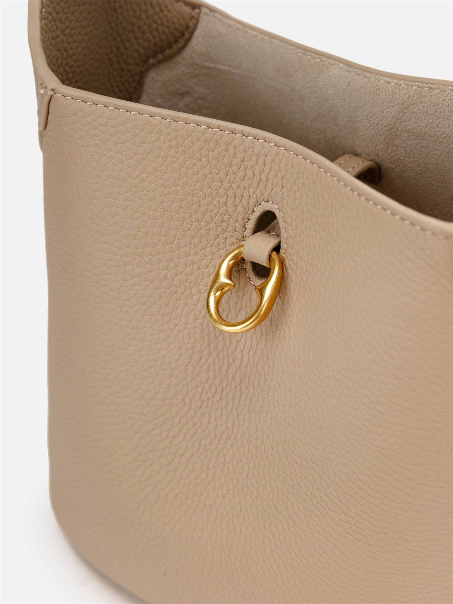 EP YAYING Ru Yi Cloud-Shoulder Medium Bucket Bag EAKALB001BC