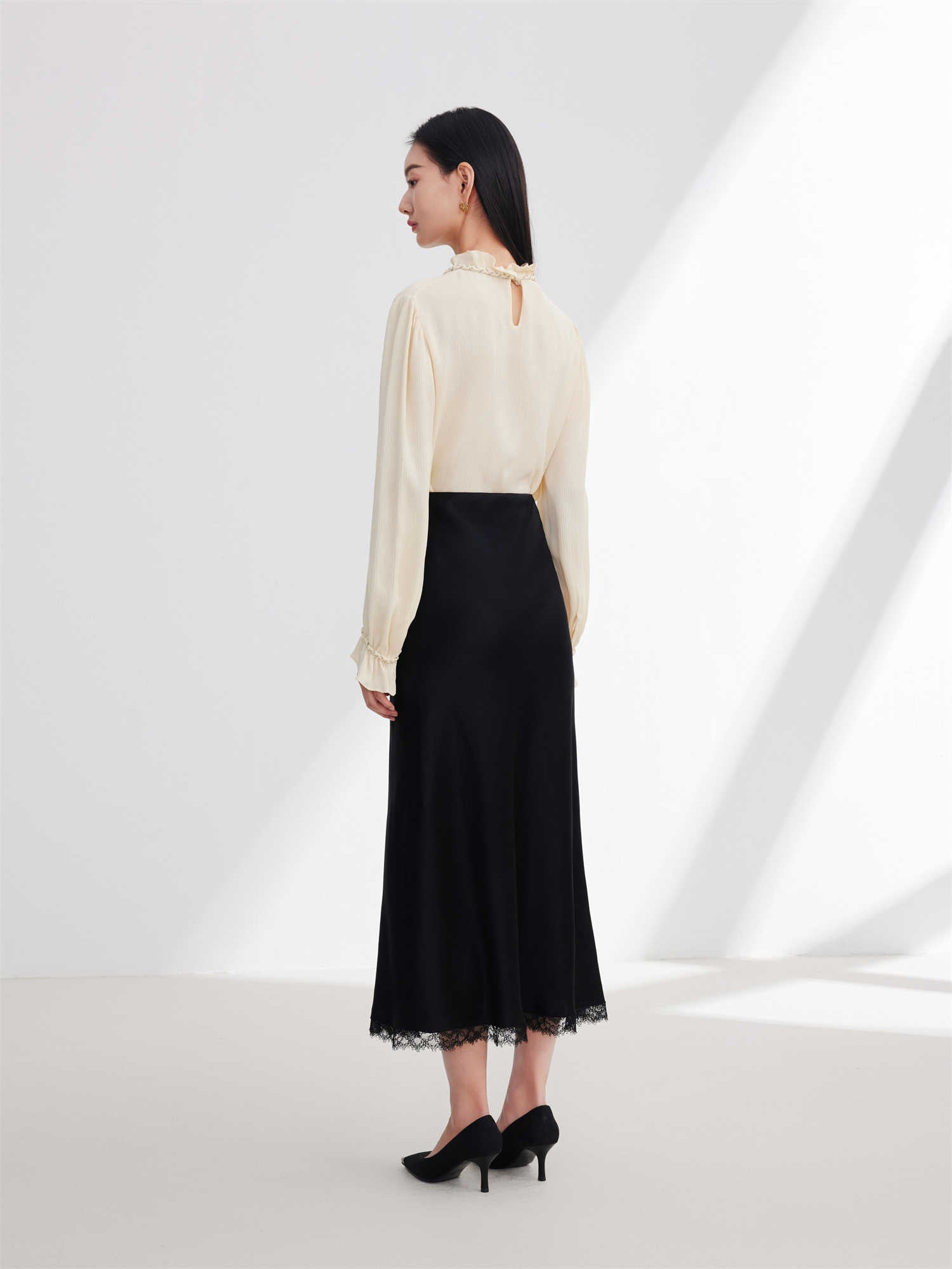 EP YAYING Acetic Acid Midi Skirt