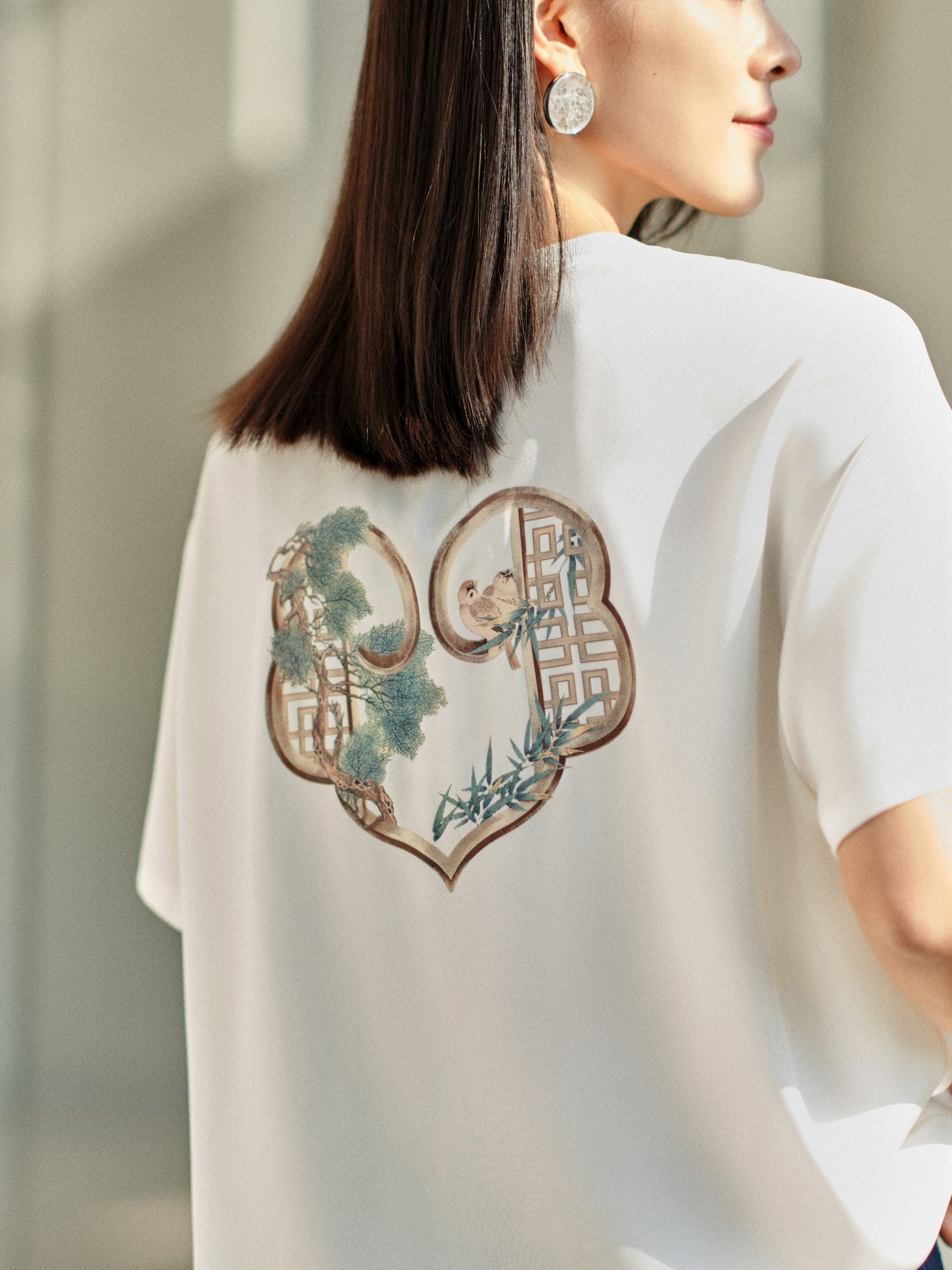 YAYING Acetic Acid Square Shoulder T-shirt