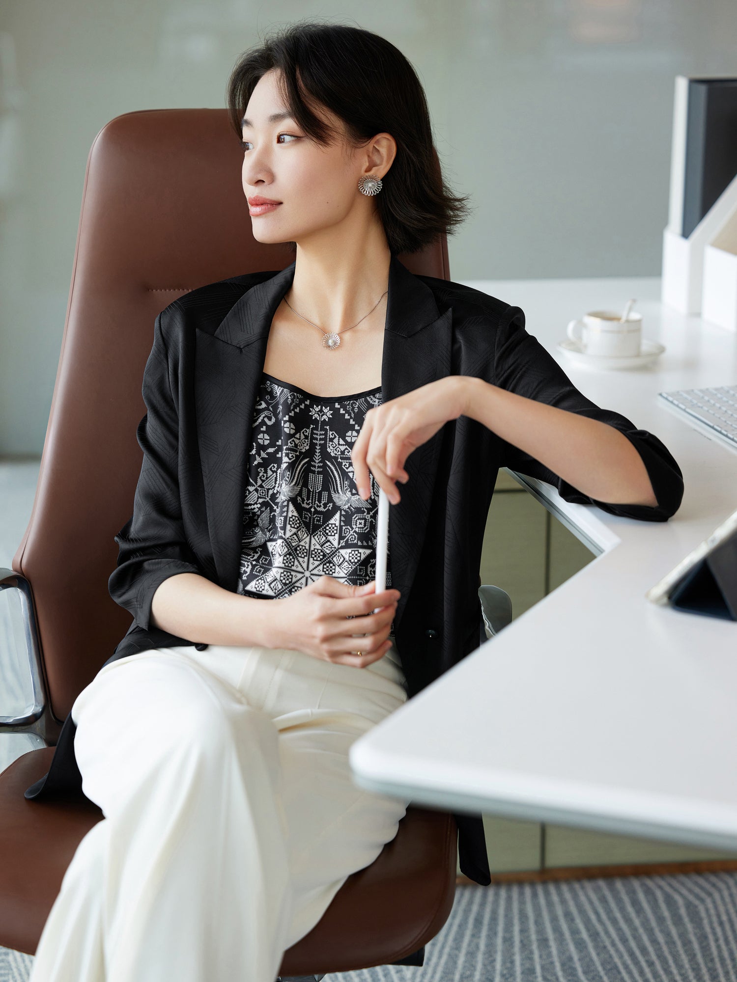 EP YAYING Silk Blazer