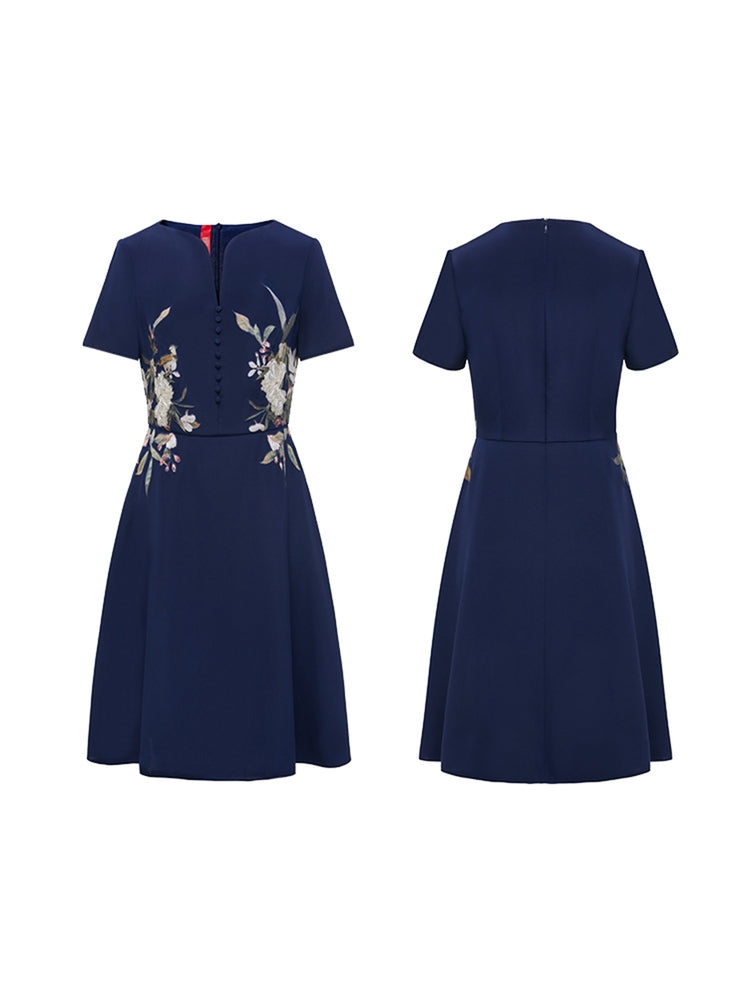 Yaying traditional-style mid-length dress