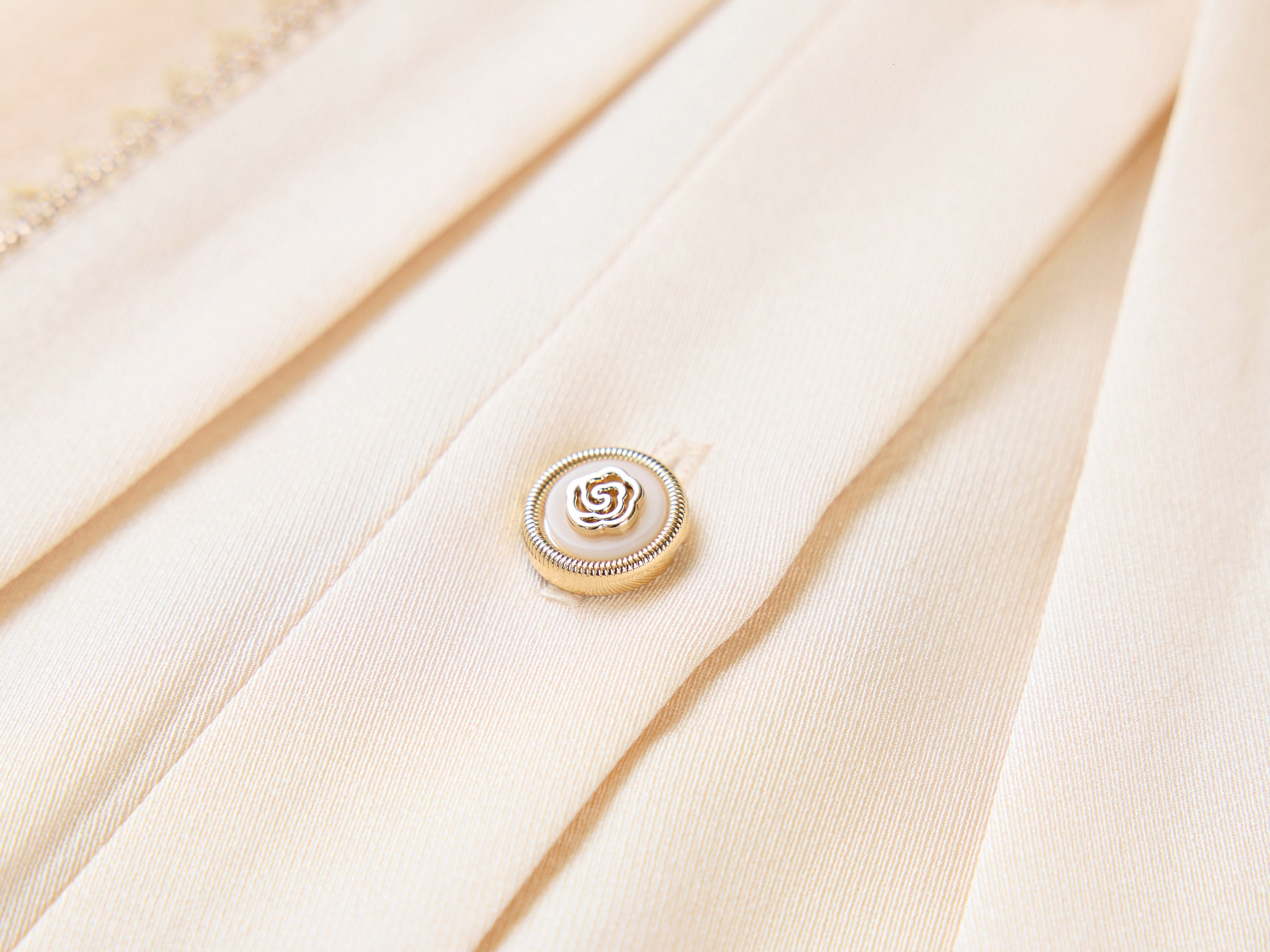 YAYING Cream Button Shirt