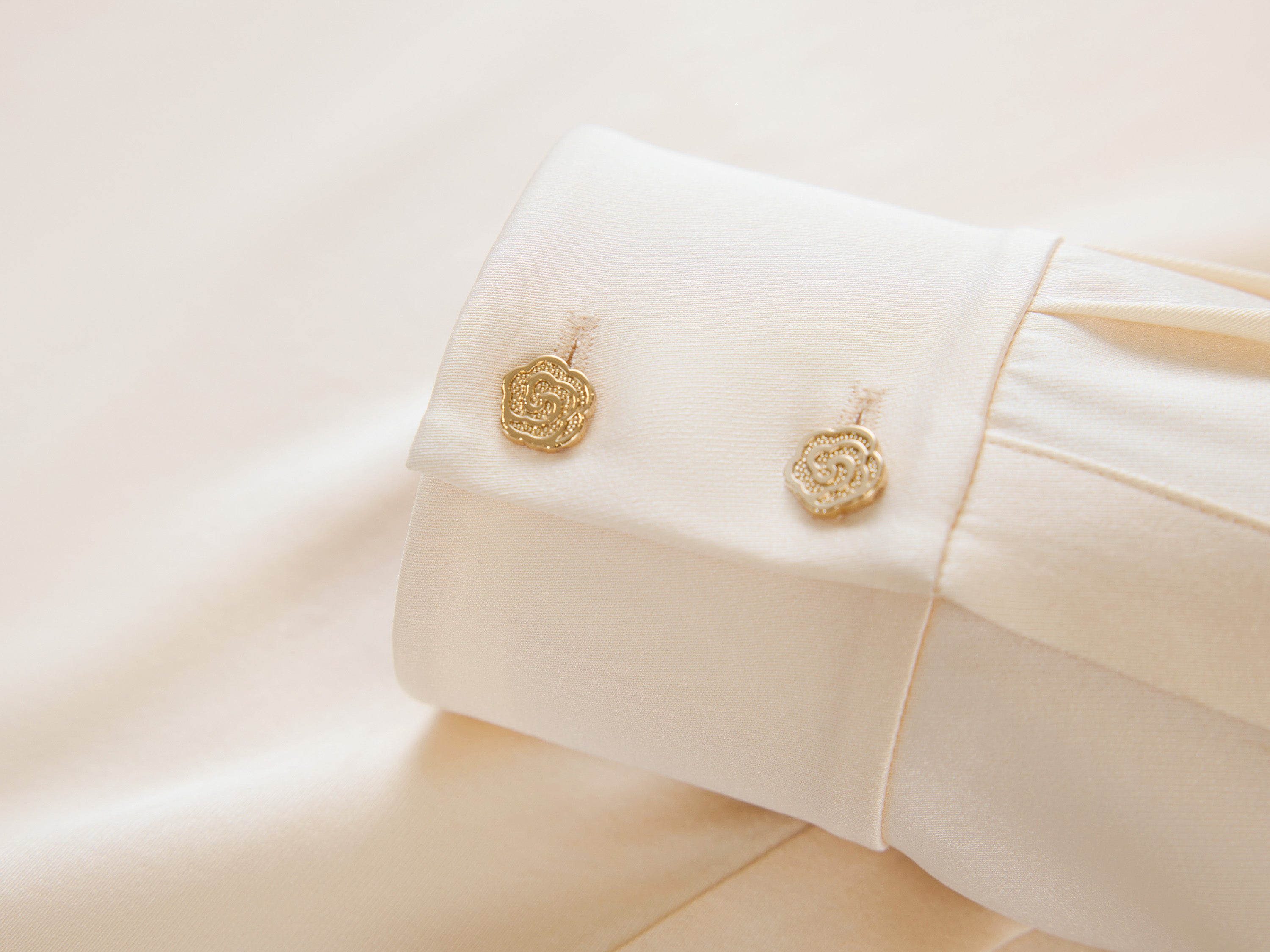 YAYING Cream Button Shirt