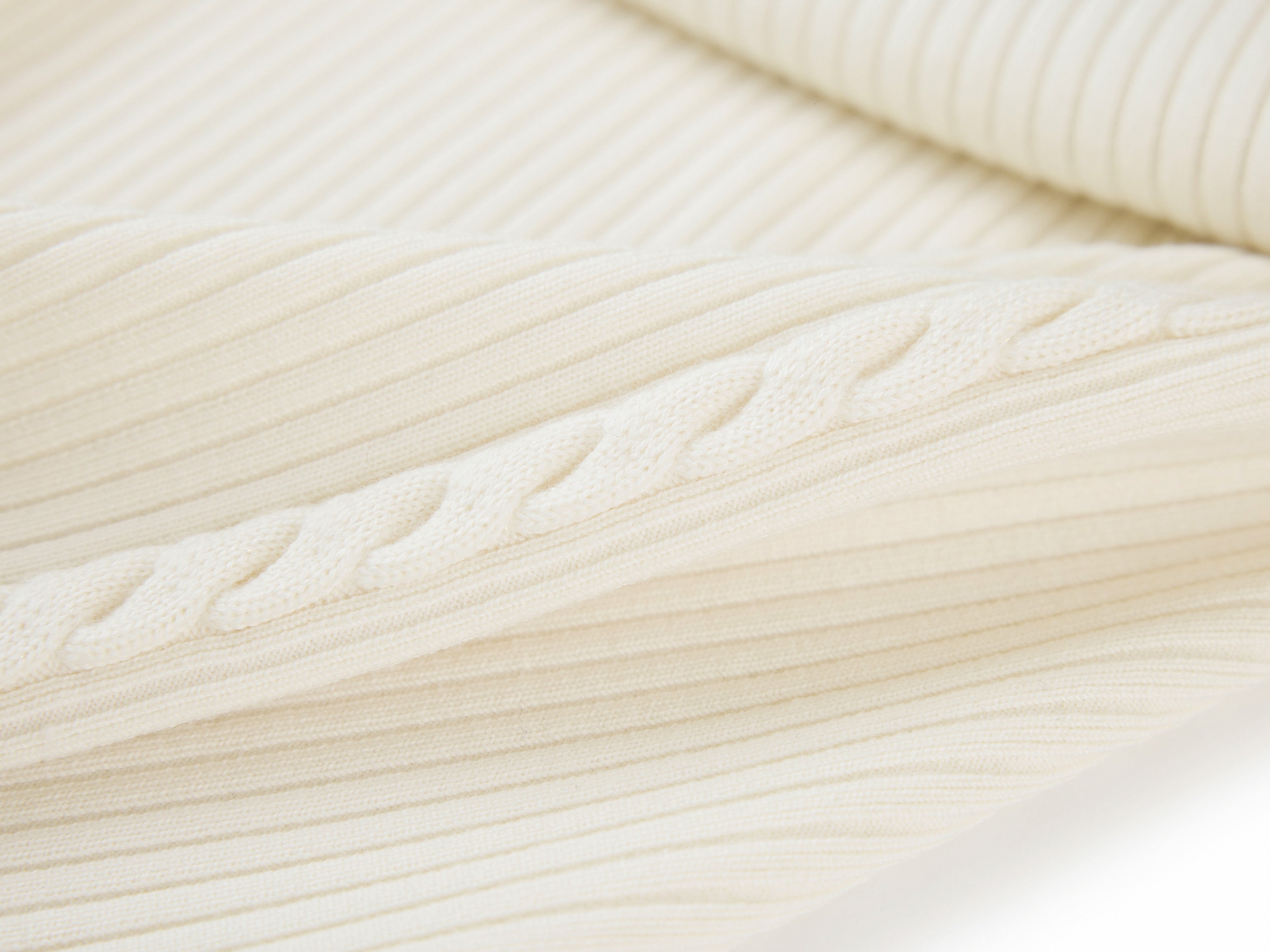 YAYING White Pleated Pants