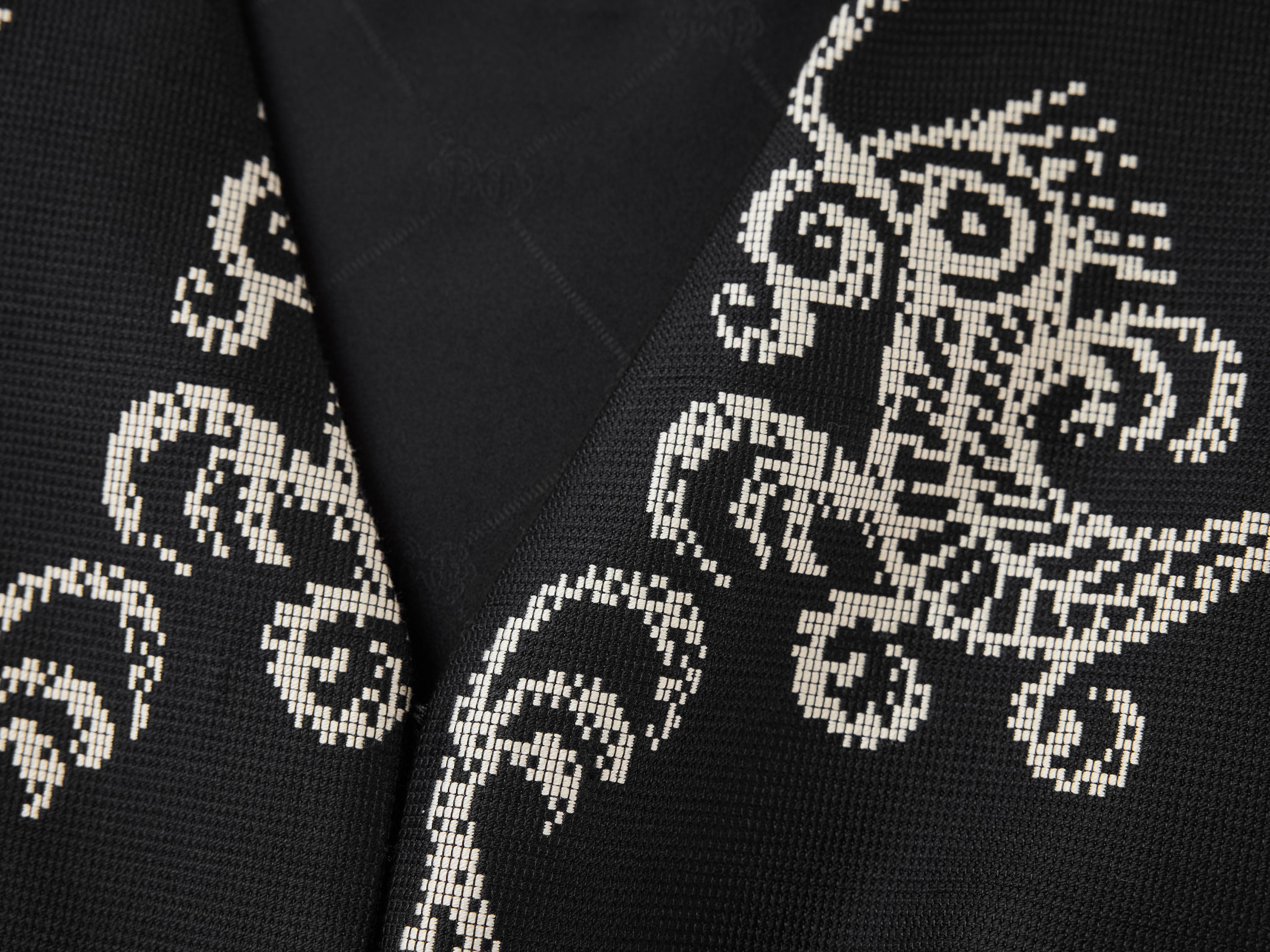 EP YAYING Black Patterned Vest