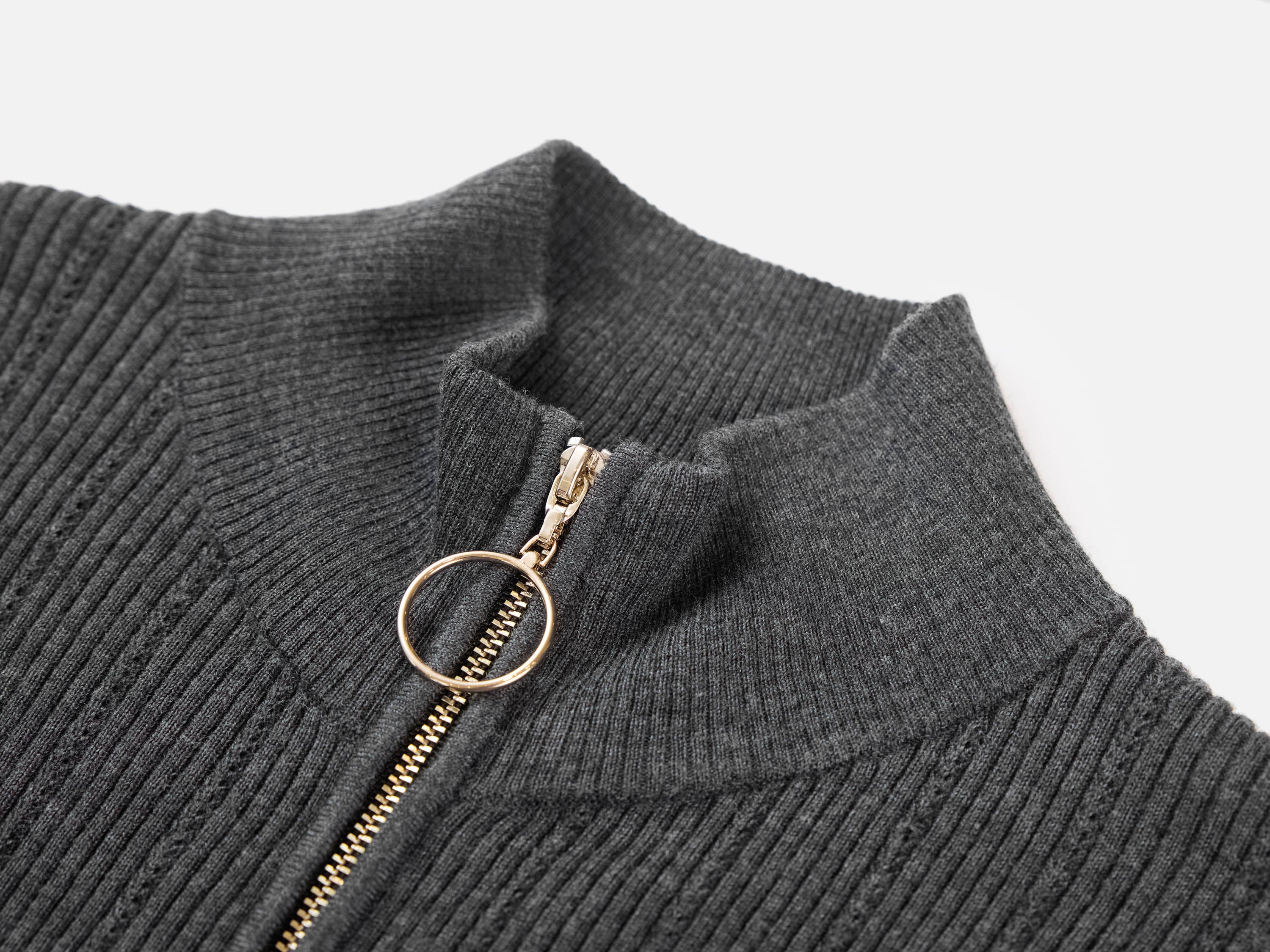 EP YAYING Black Fitted Top
