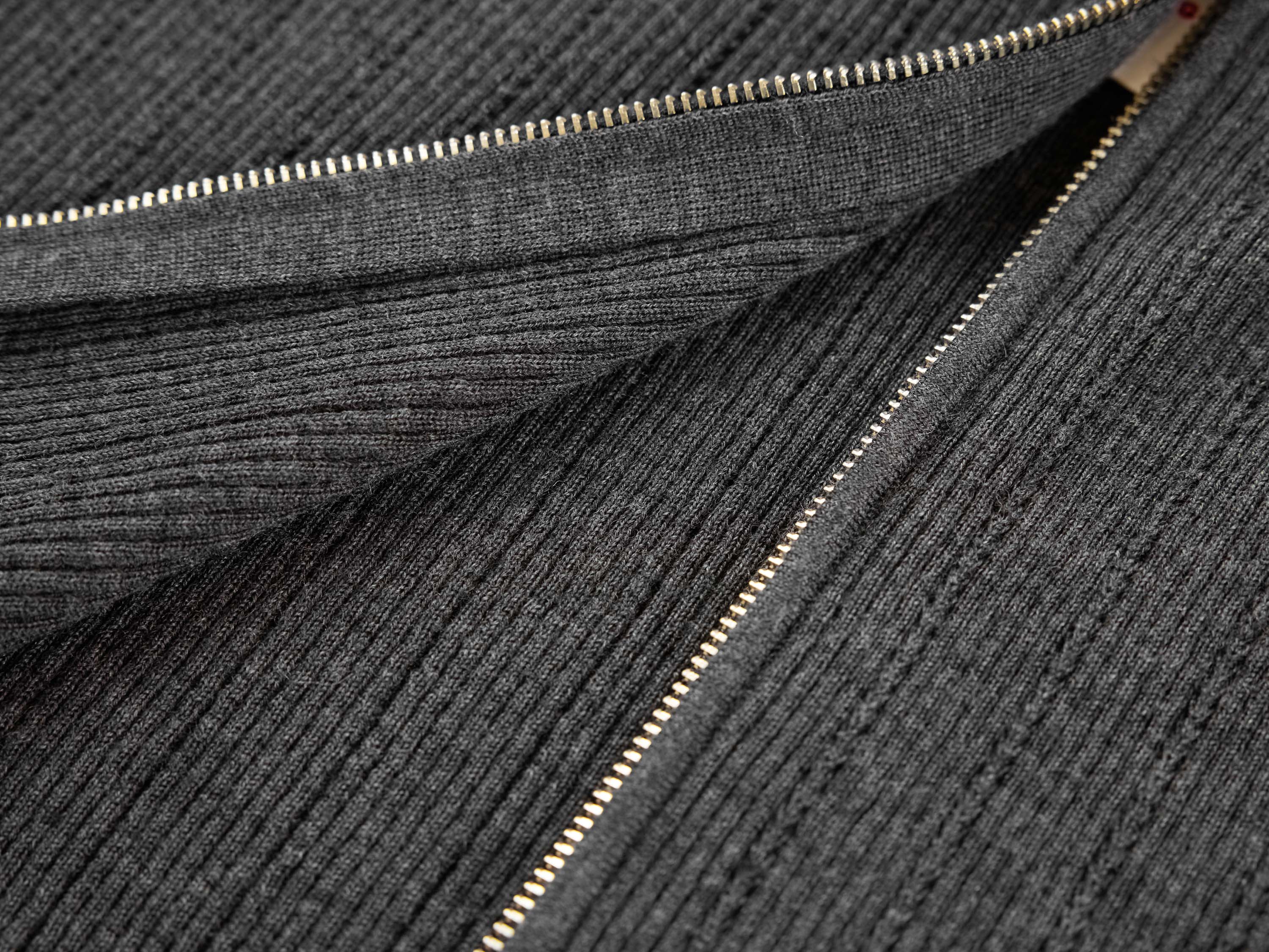 EP YAYING Black Fitted Top