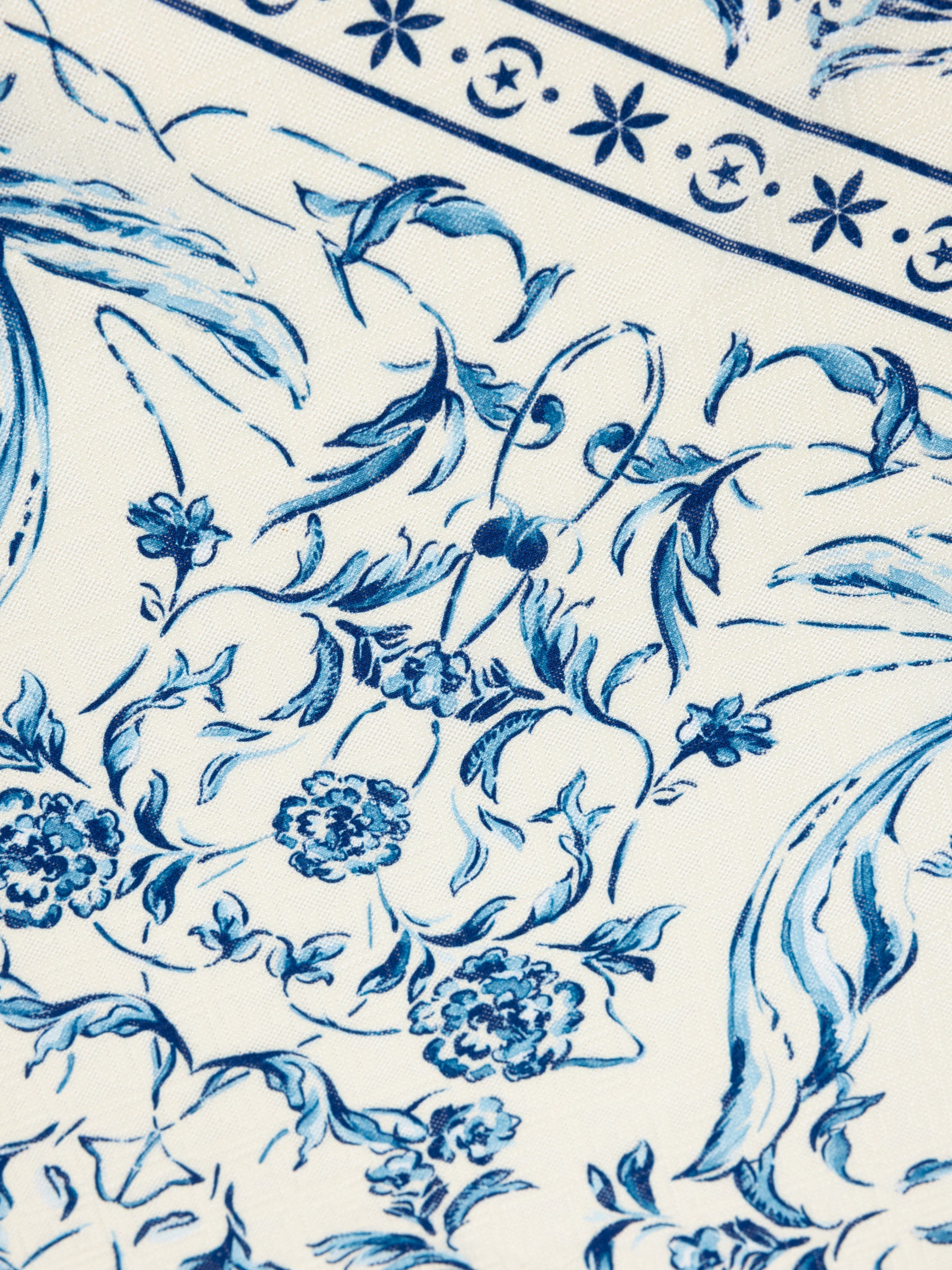 EP YAYING Silk Peony Floral Scarf