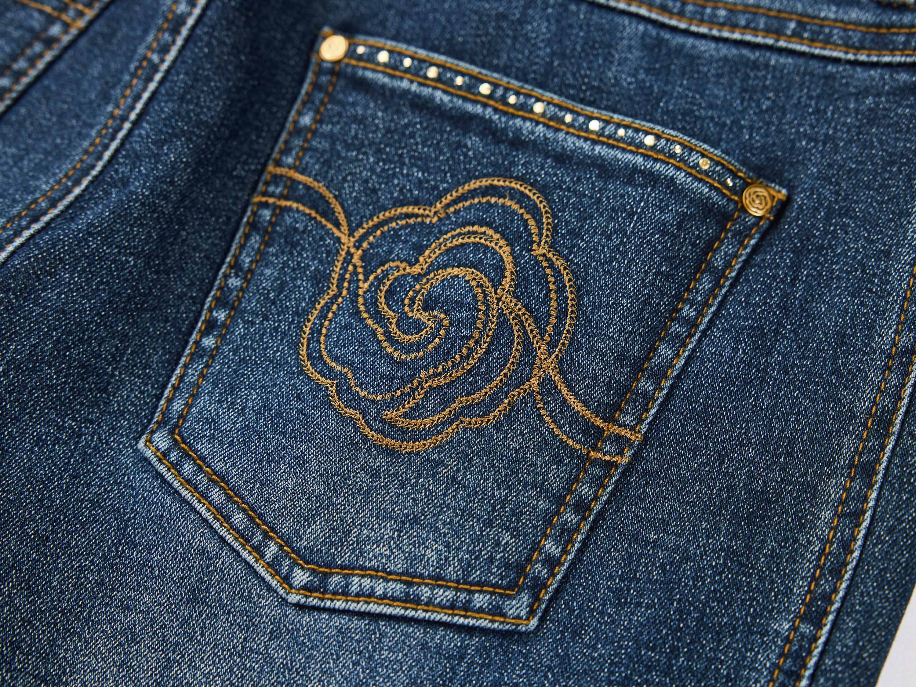 YAYING Blue Straight-Leg Jeans