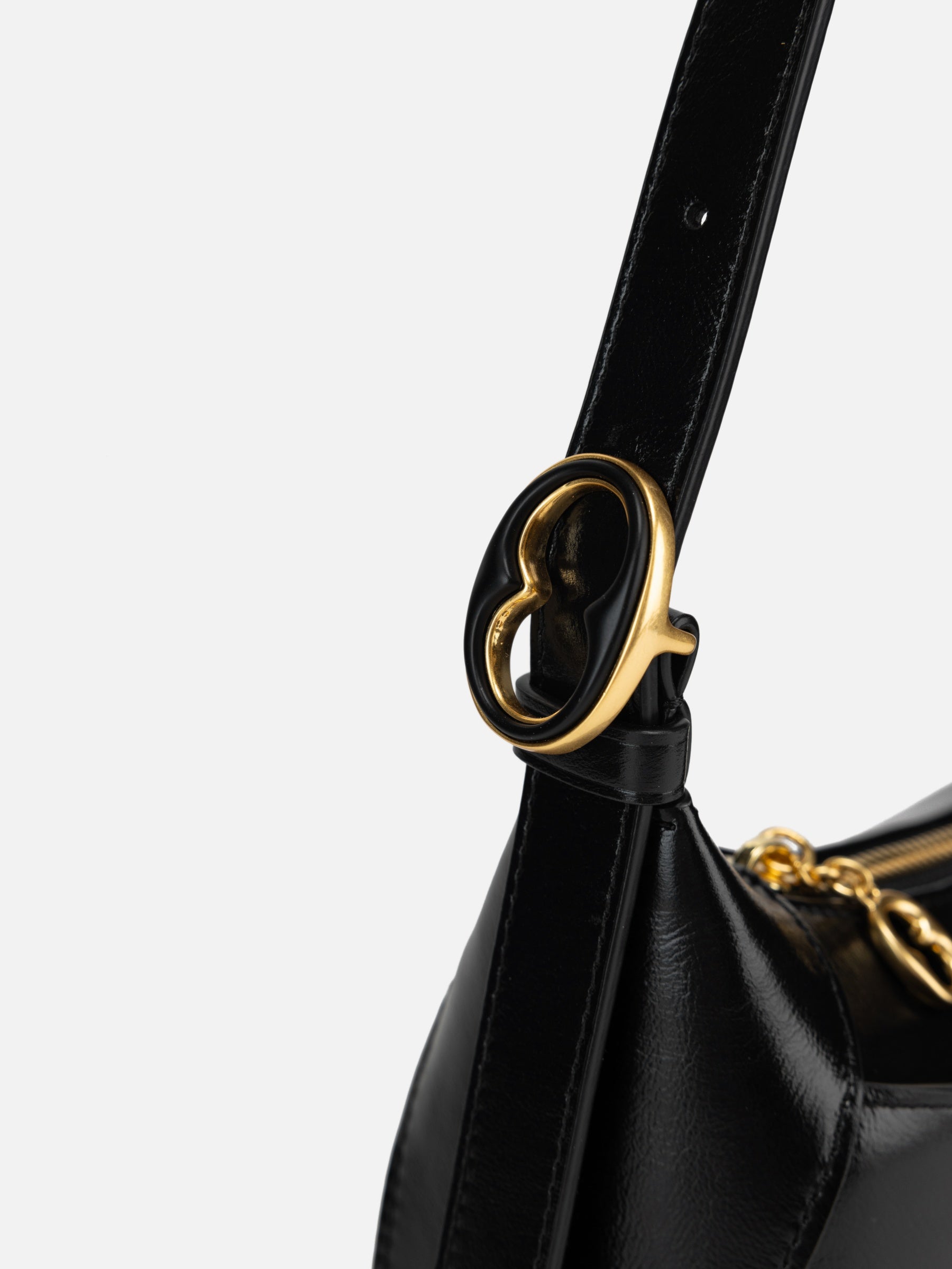 EP YAYING Oil-Waxed Leather Baguette Shoulder Bag