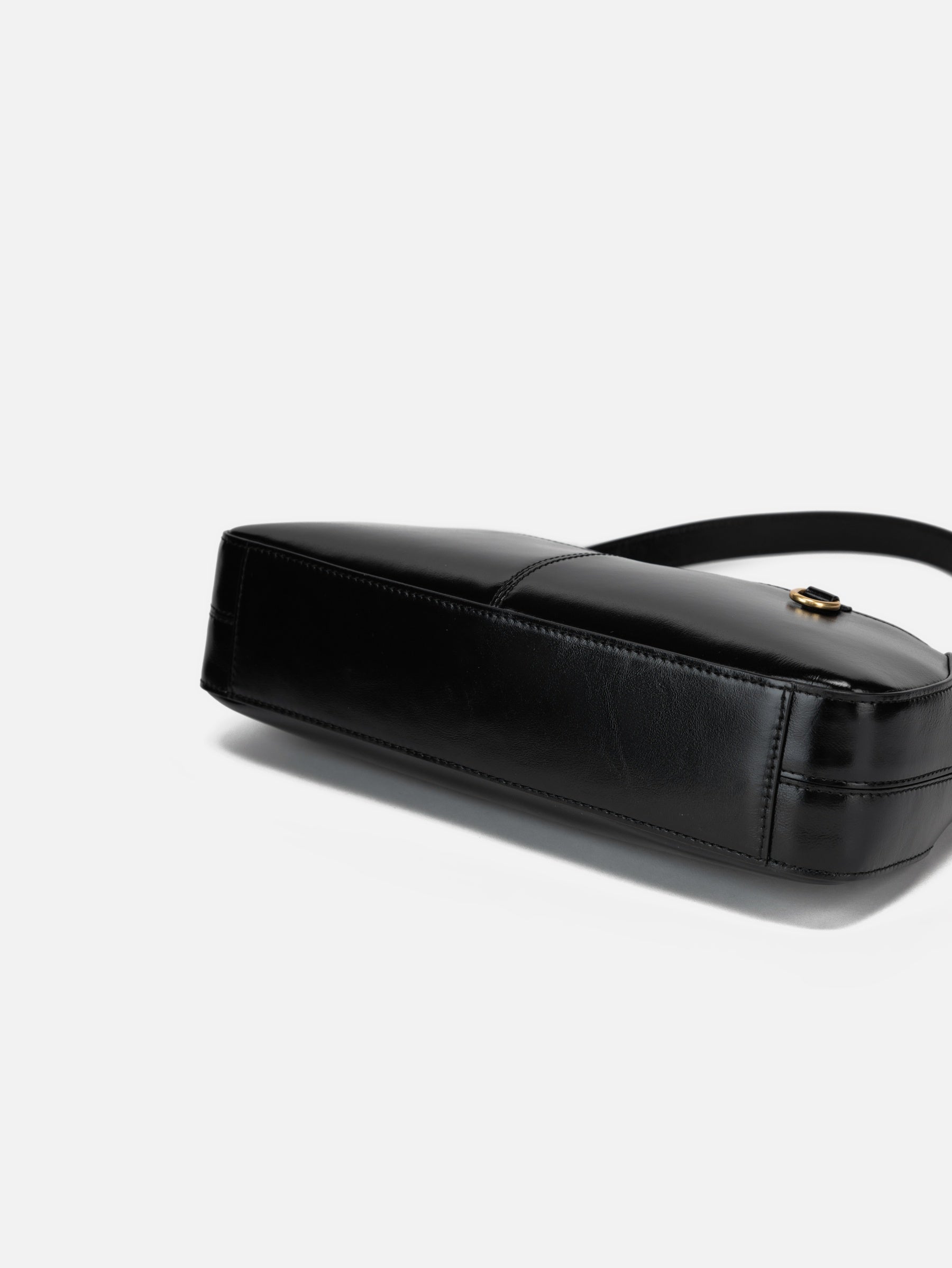 EP YAYING Oil-Waxed Leather Baguette Shoulder Bag