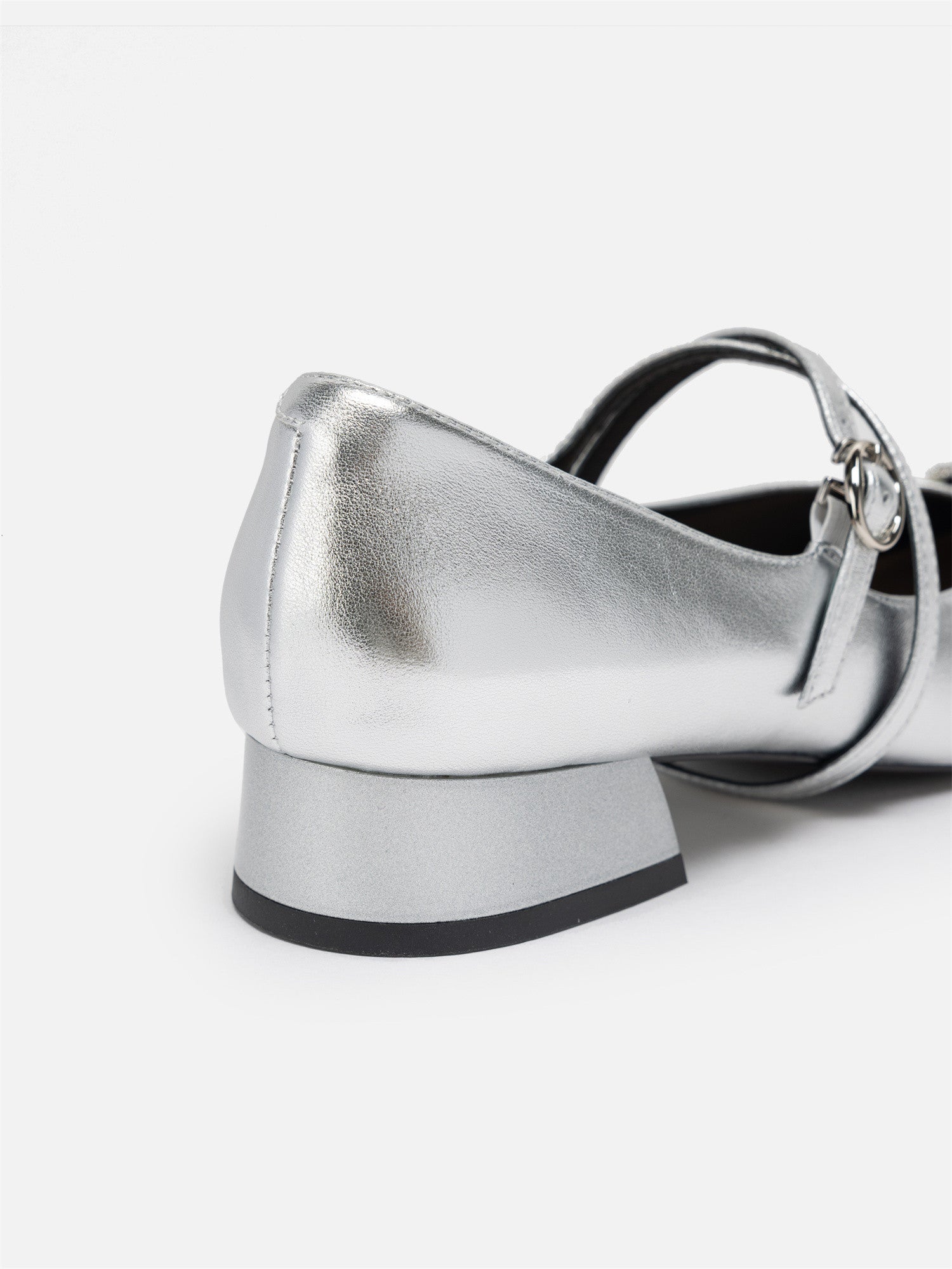 EP YAYING Elegant Ruyi-Inspired Ballet Flats EAKALXB01AS