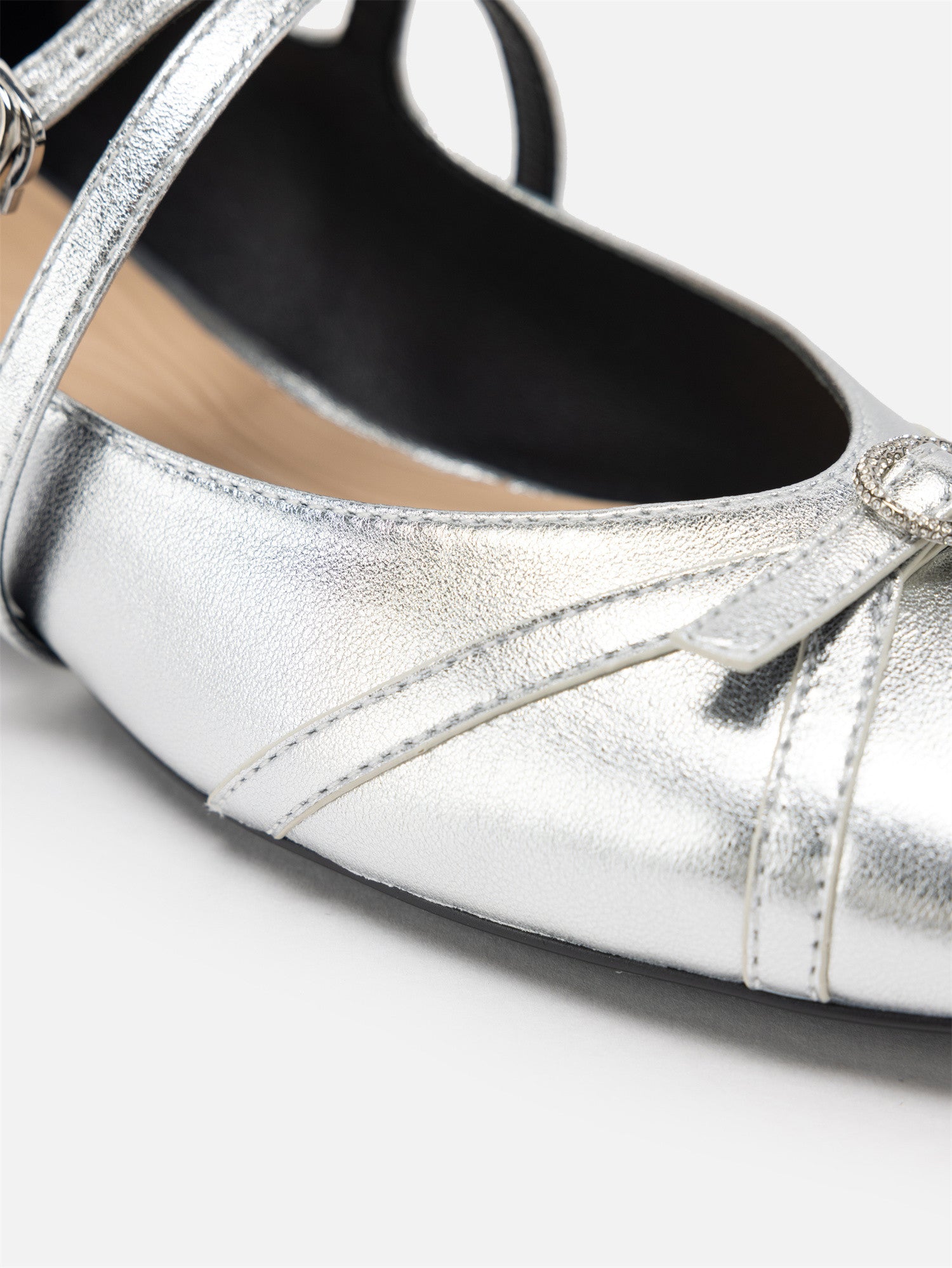 EP YAYING Elegant Ruyi-Inspired Ballet Flats EAKALXB01AS