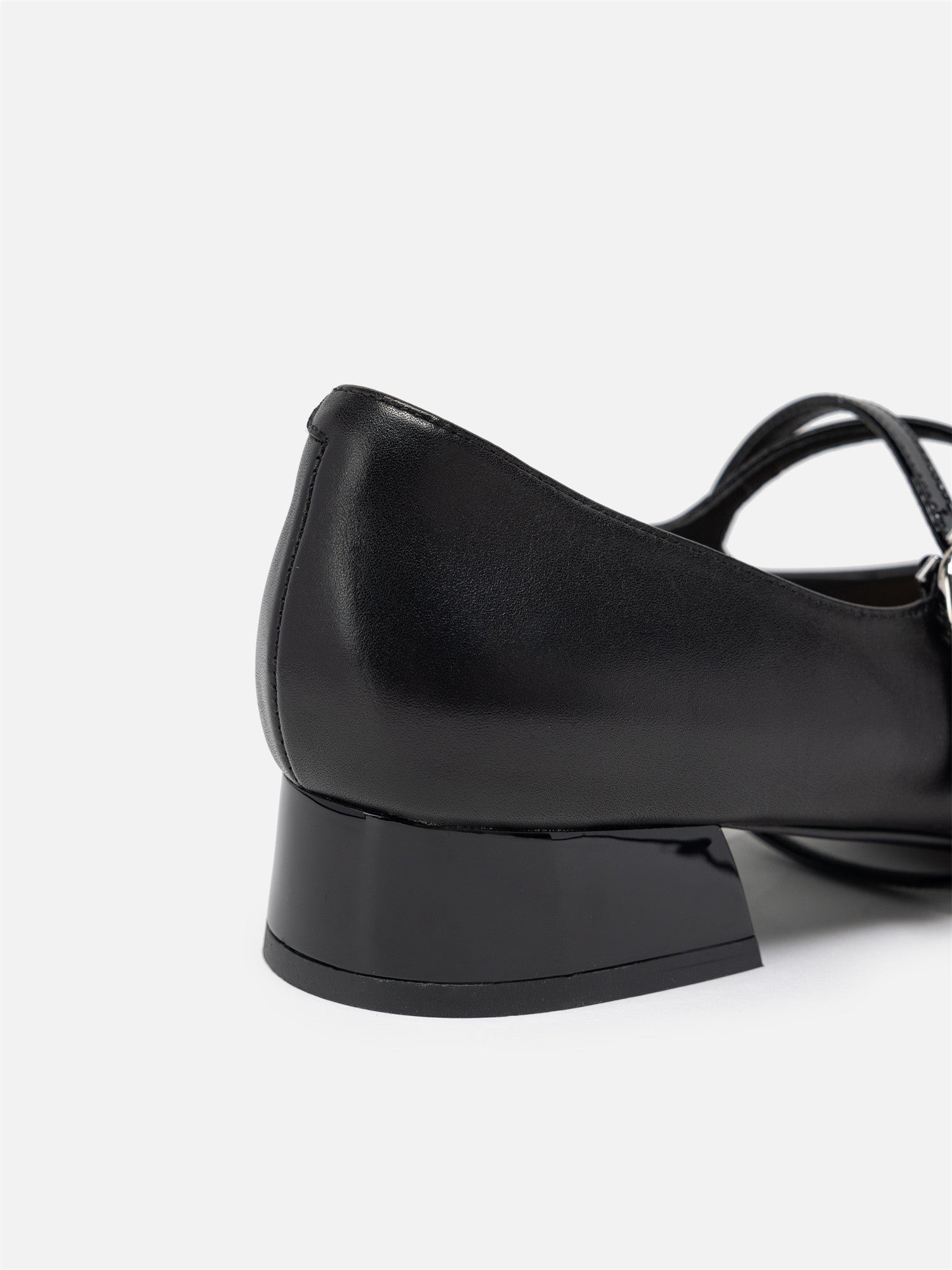 EP YAYING Elegant Ruyi-Inspired Ballet Flats EAKALXB01AH