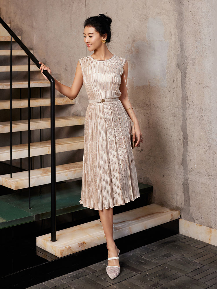 YAYING Pleated Sleeveless Dress