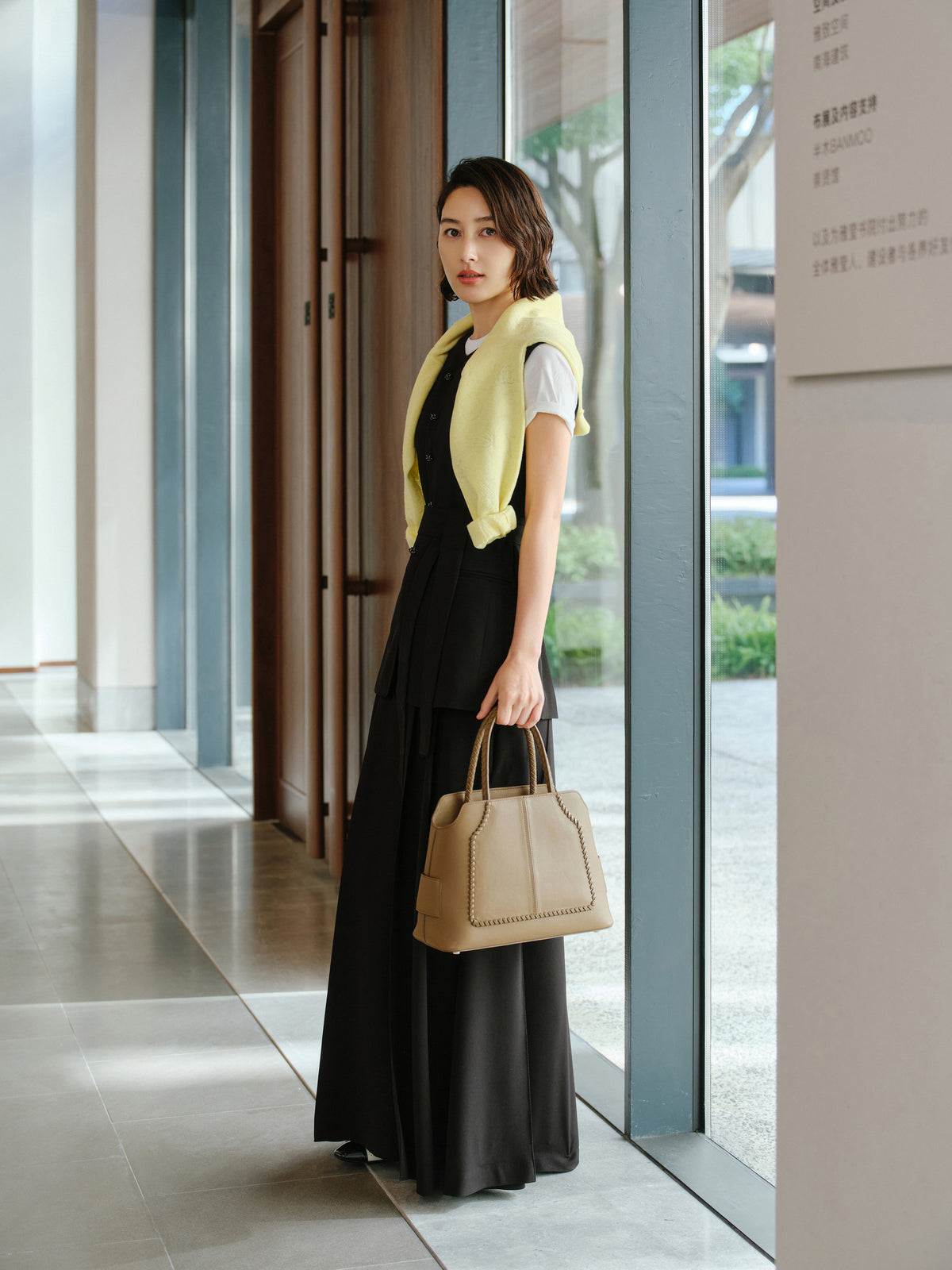 EP YAYING Triacetate Collarless Waist-Defining Vest