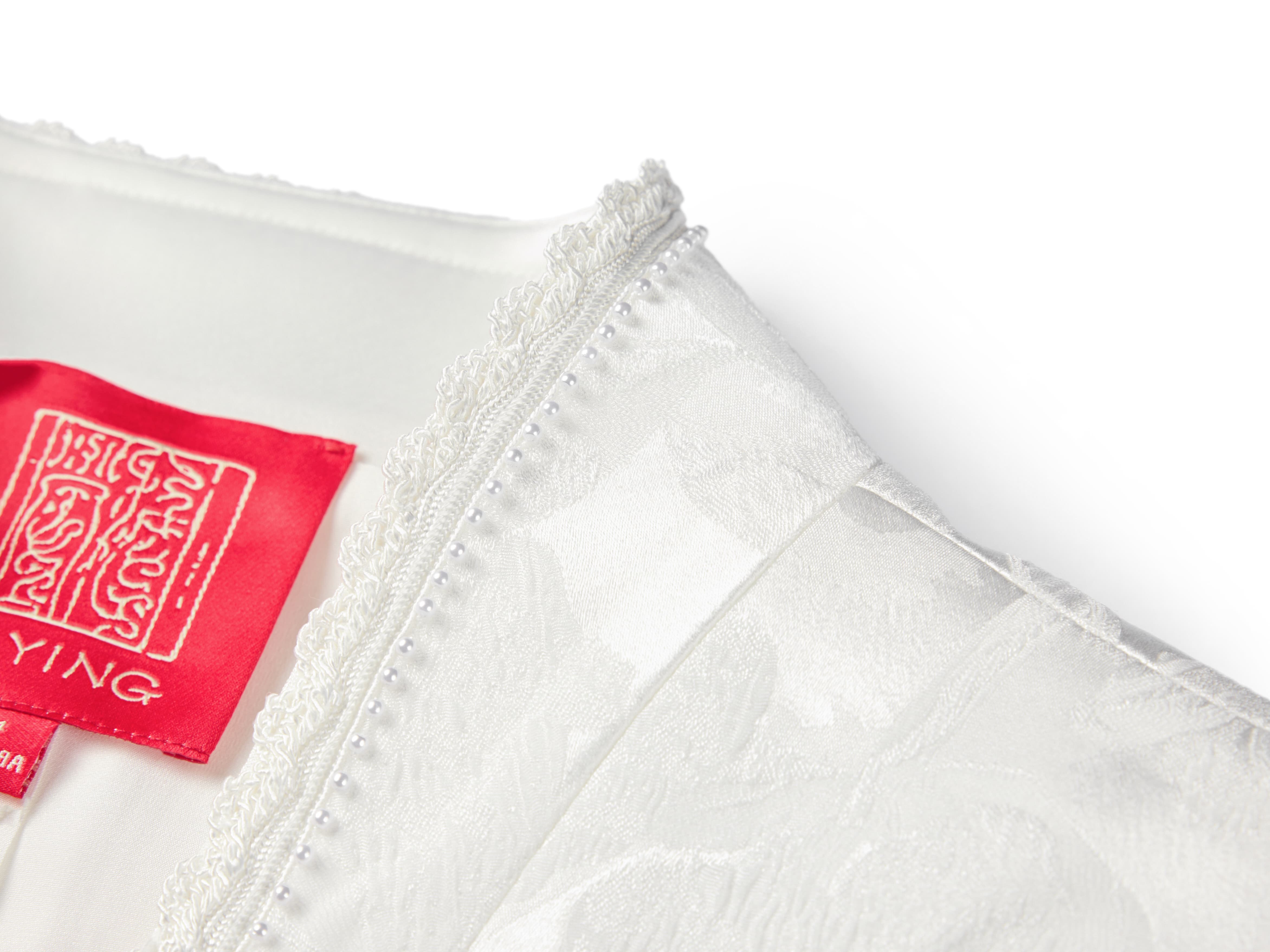 YAYING White Embroidered