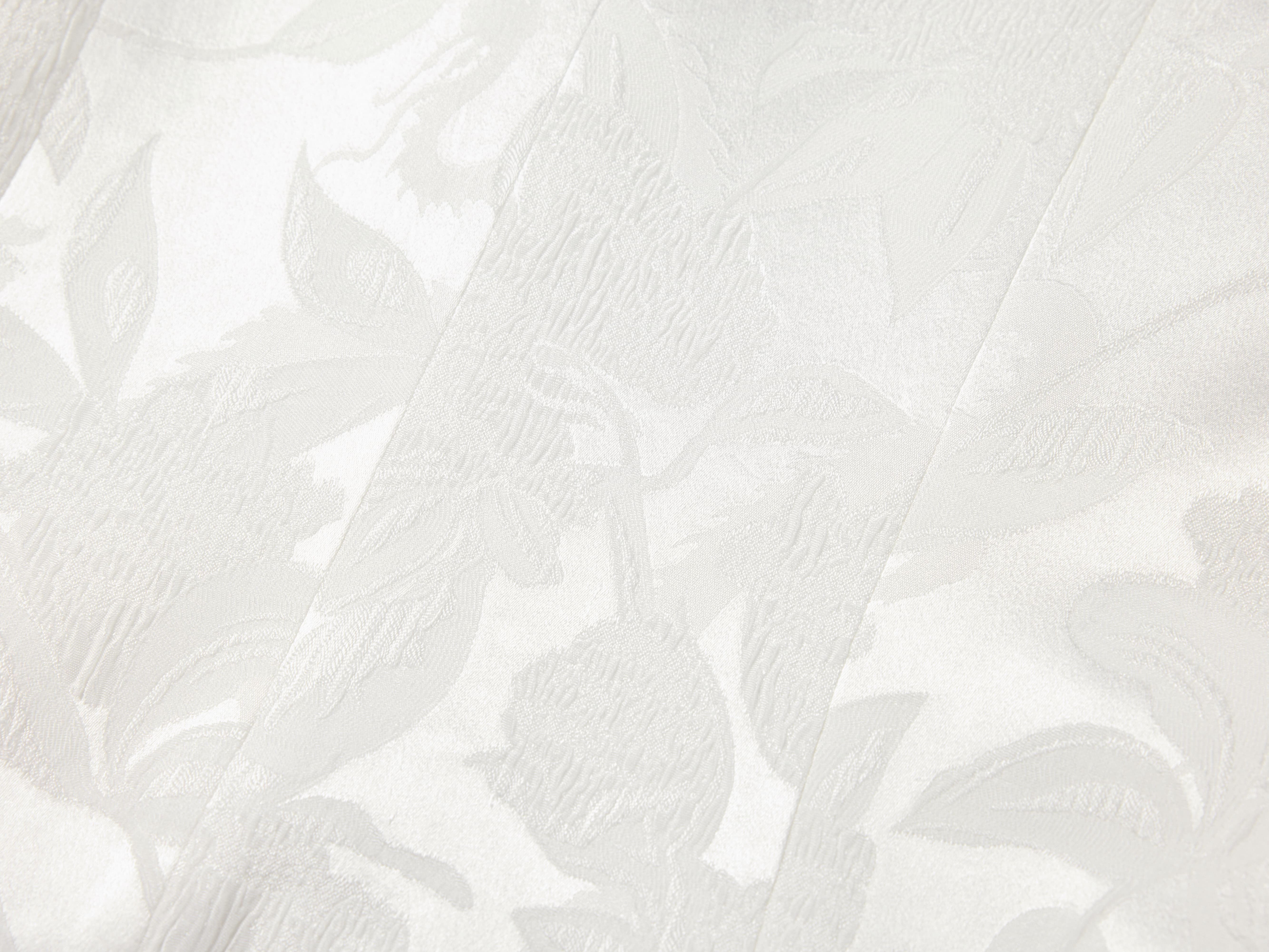 YAYING White Embroidered