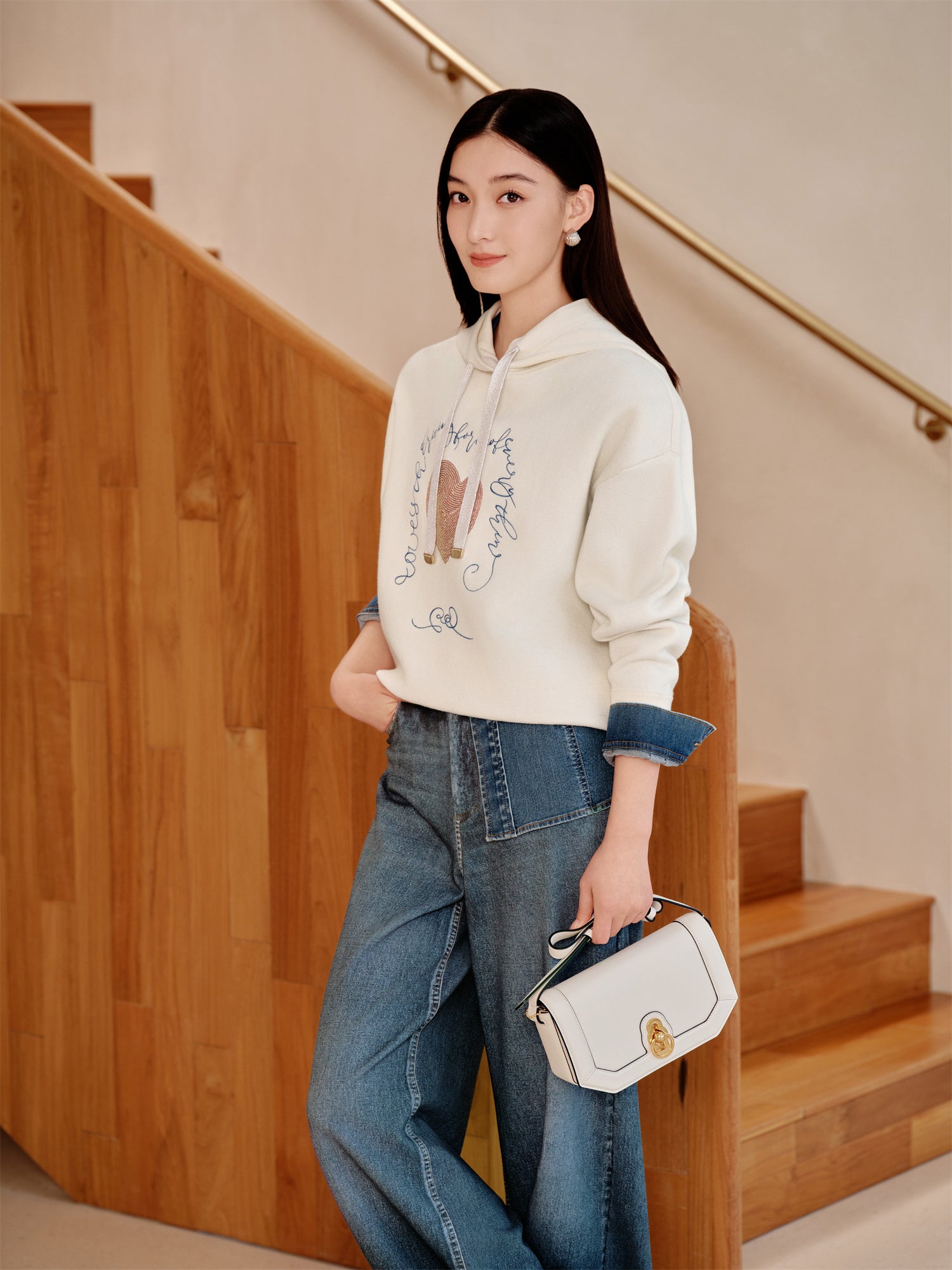 YAYING Appliqu¨¦ Embroidered Hooded Sweatshirt