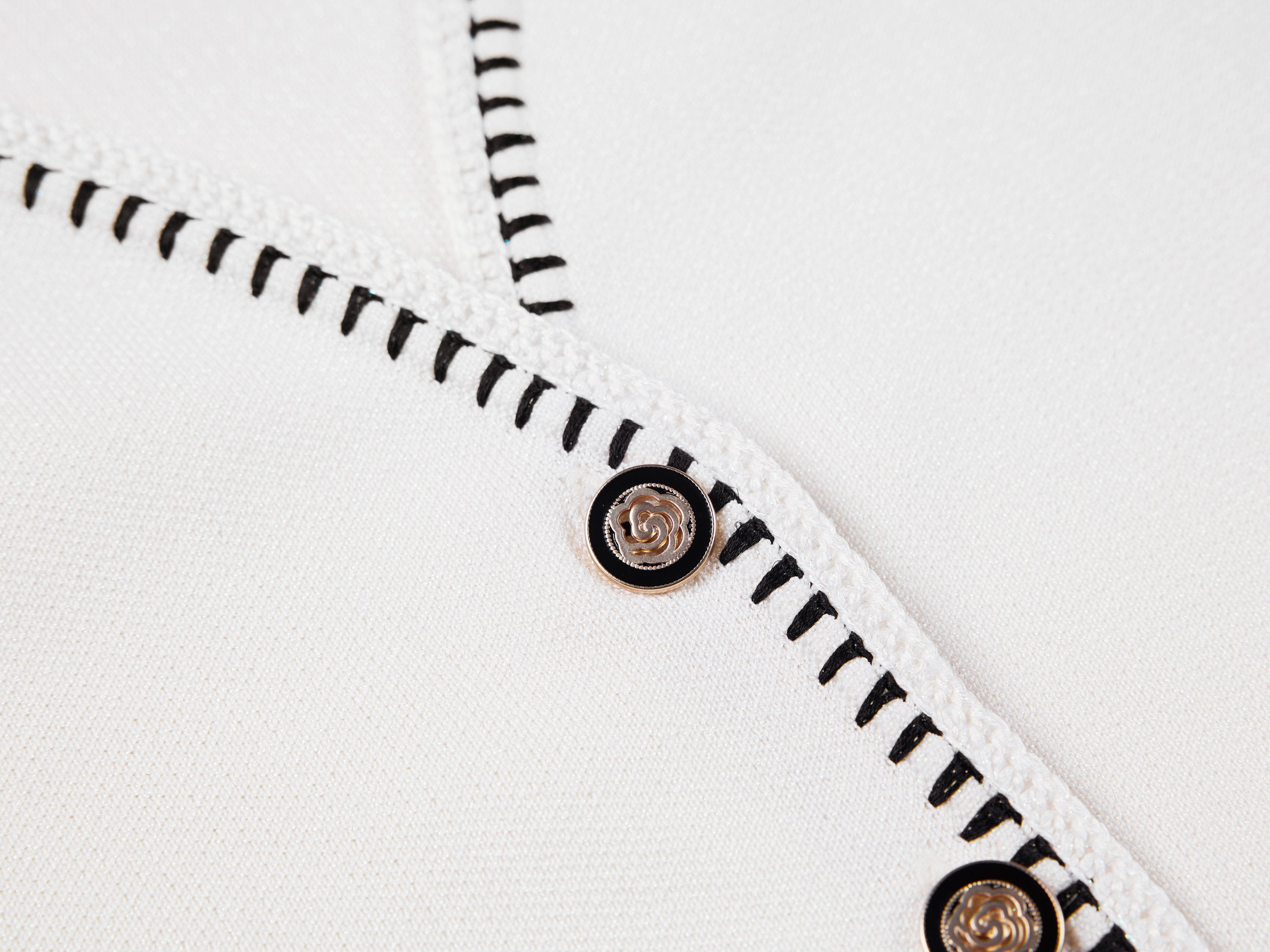 YAYING White Button Shirt