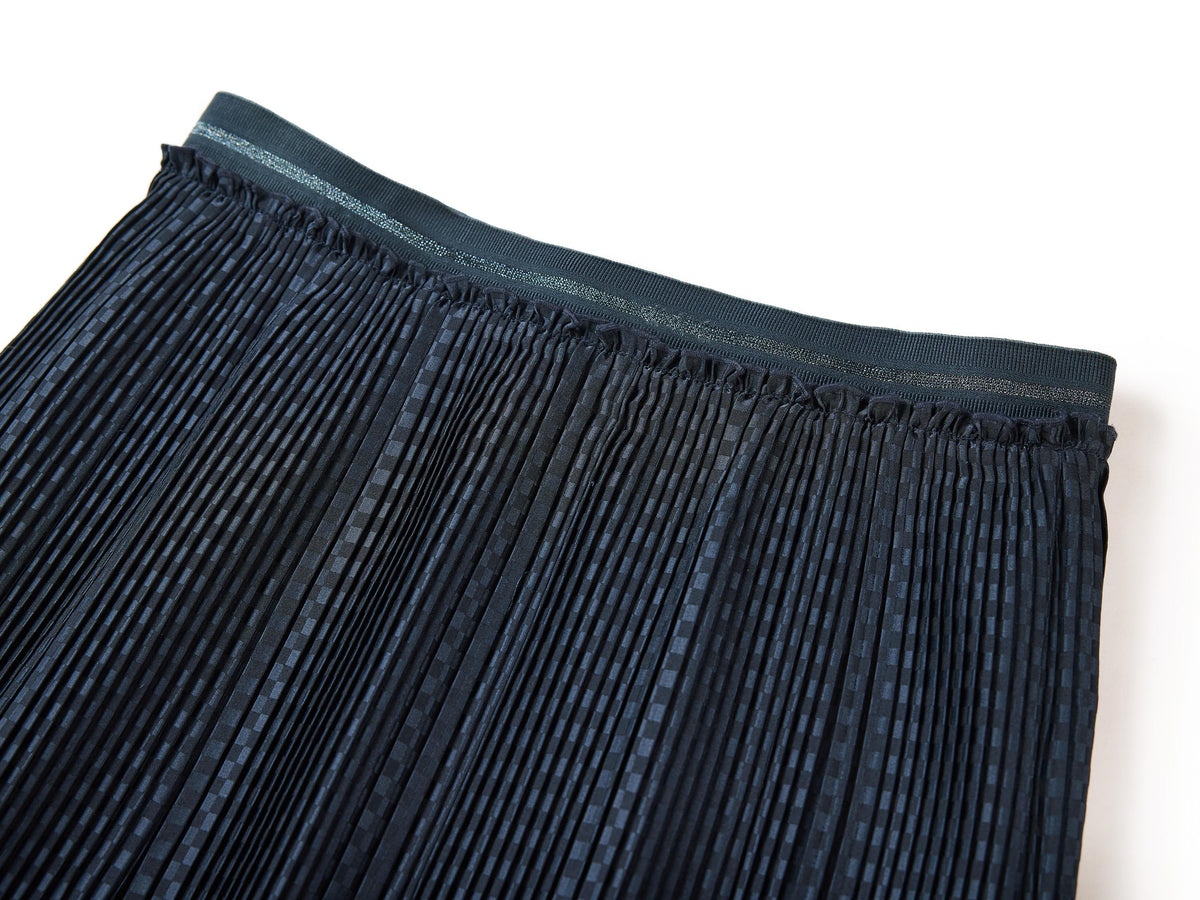 YAYING Navy Textured Pleated Midi Skirt
