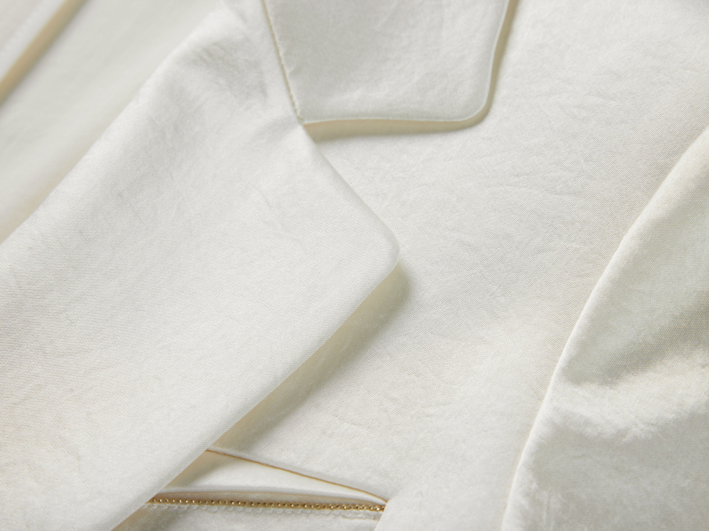 EP YAYING WHITE BLAZER