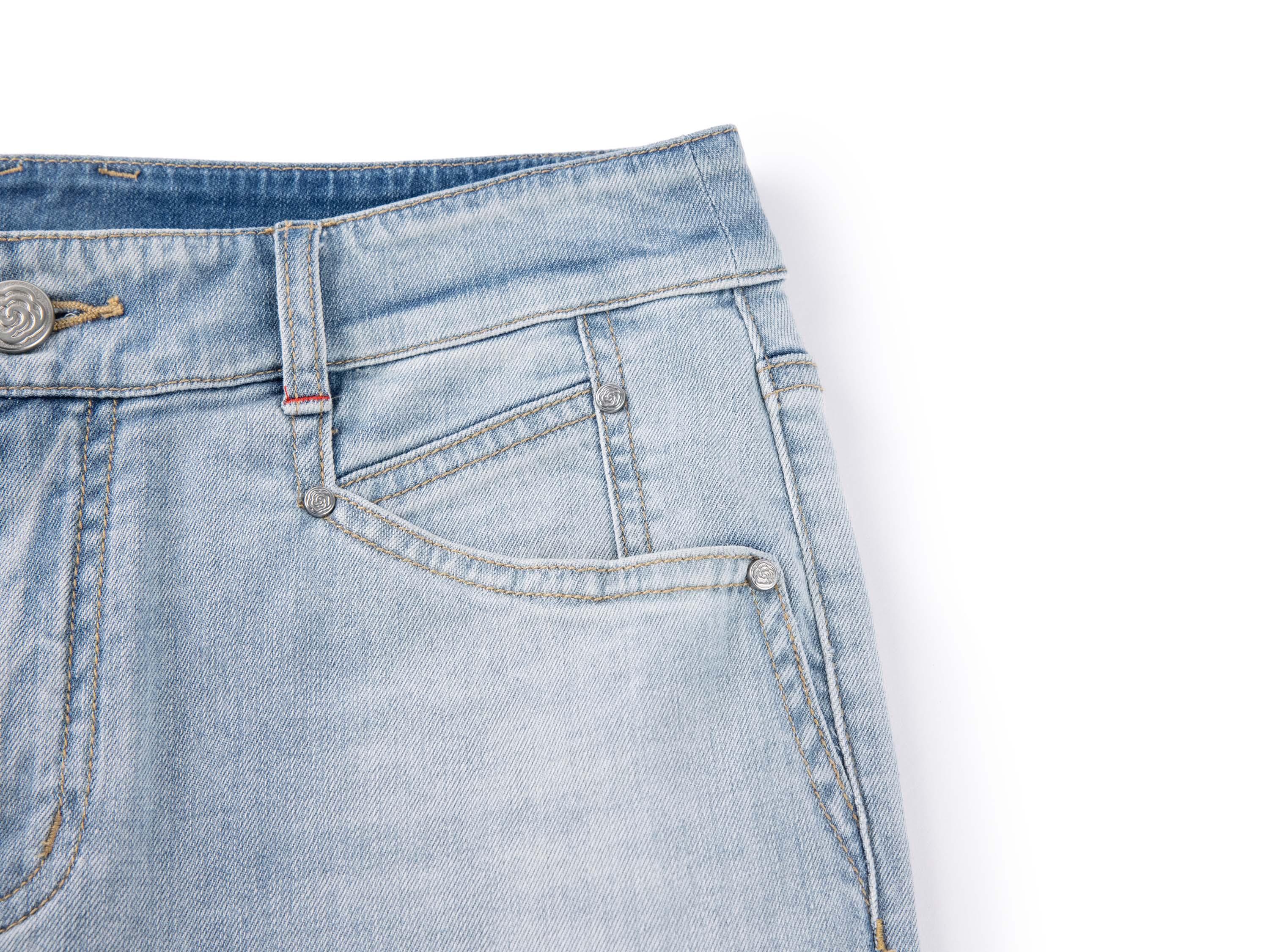 YAYING Light Wash Wide-Leg Jeans