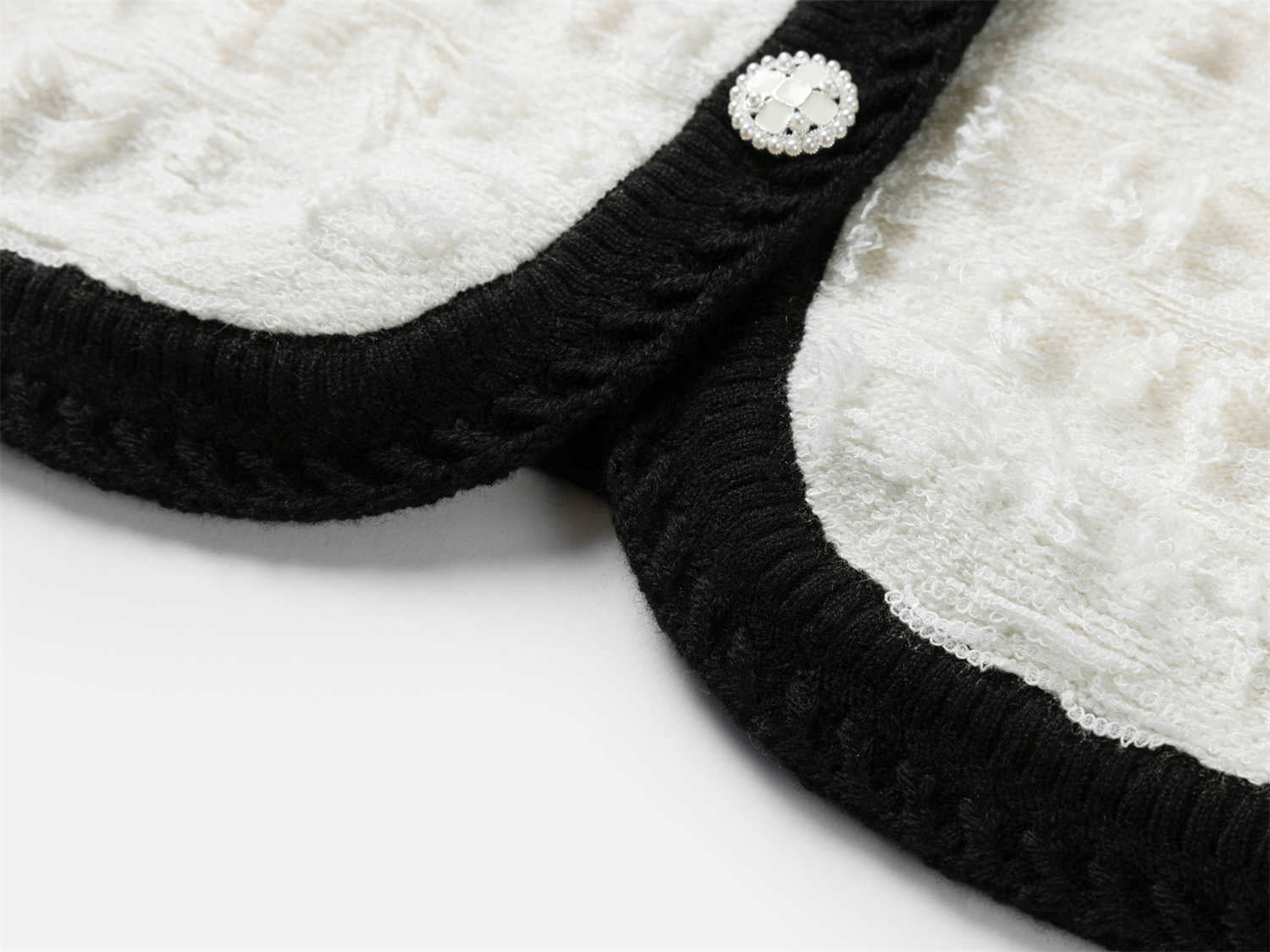 EP YAYING Parisian-style Cut-out Knit