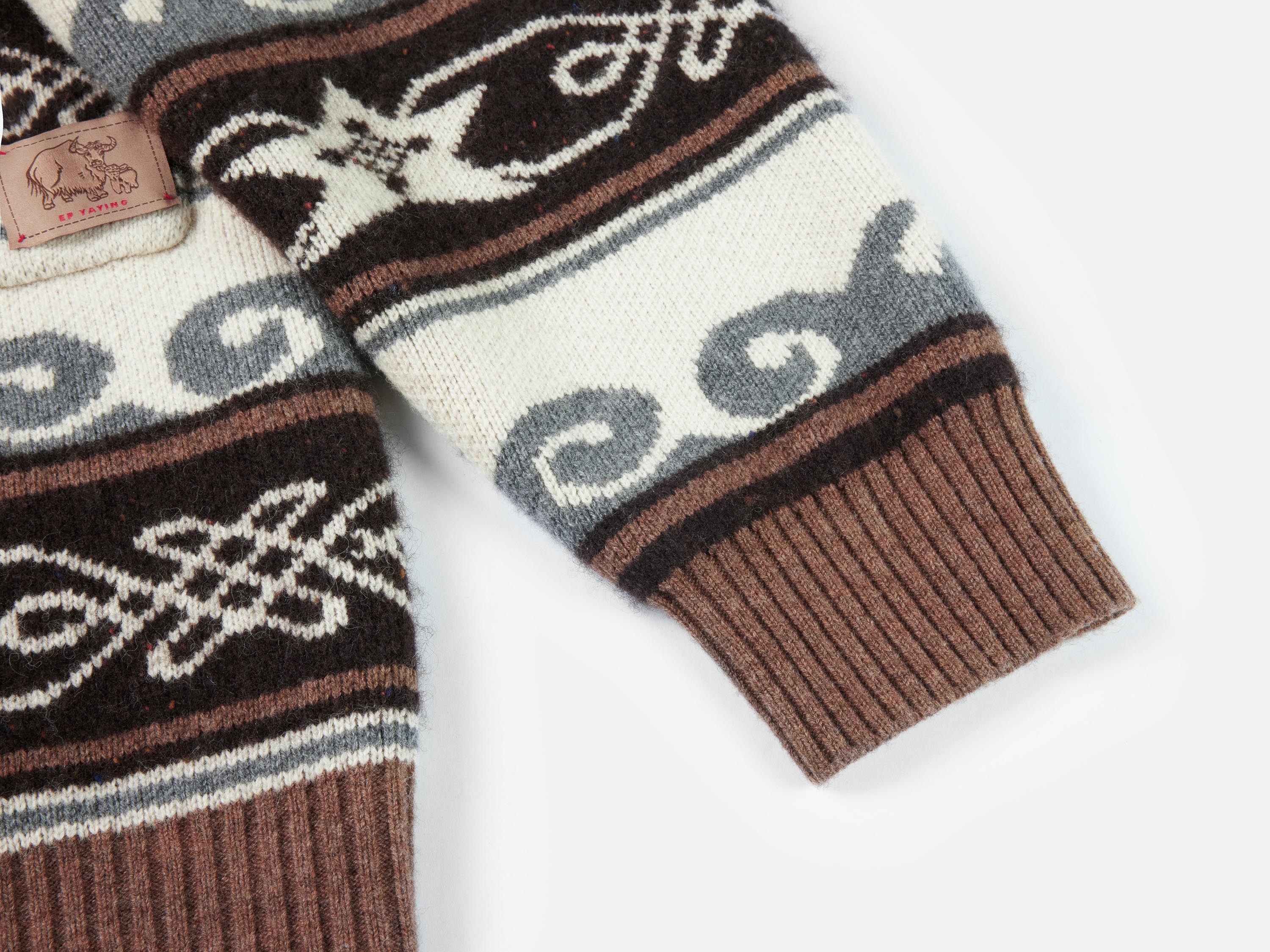 EP YAYING SWEATER