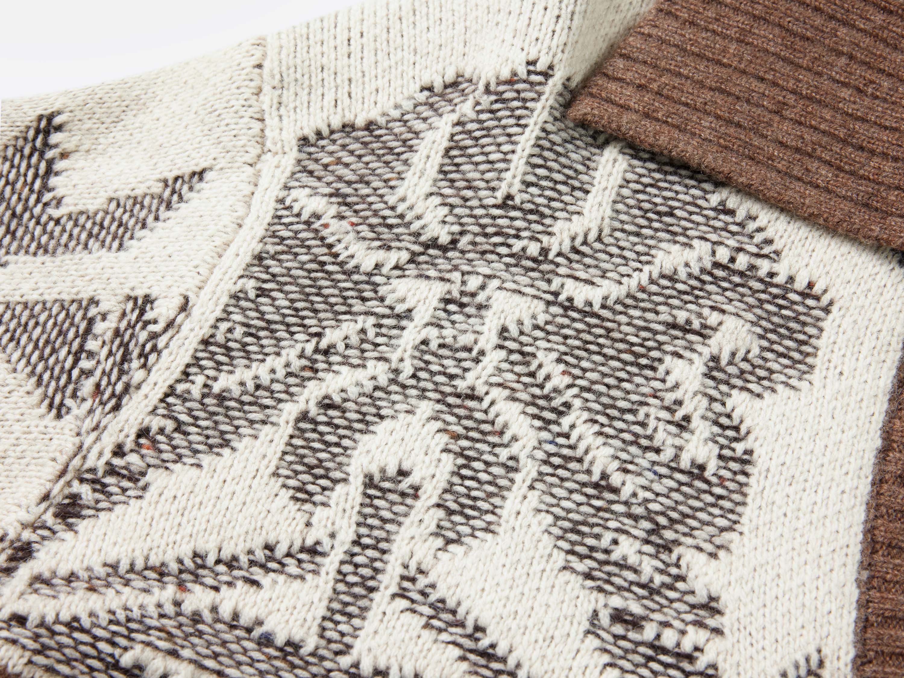 EP YAYING Wool Sweater