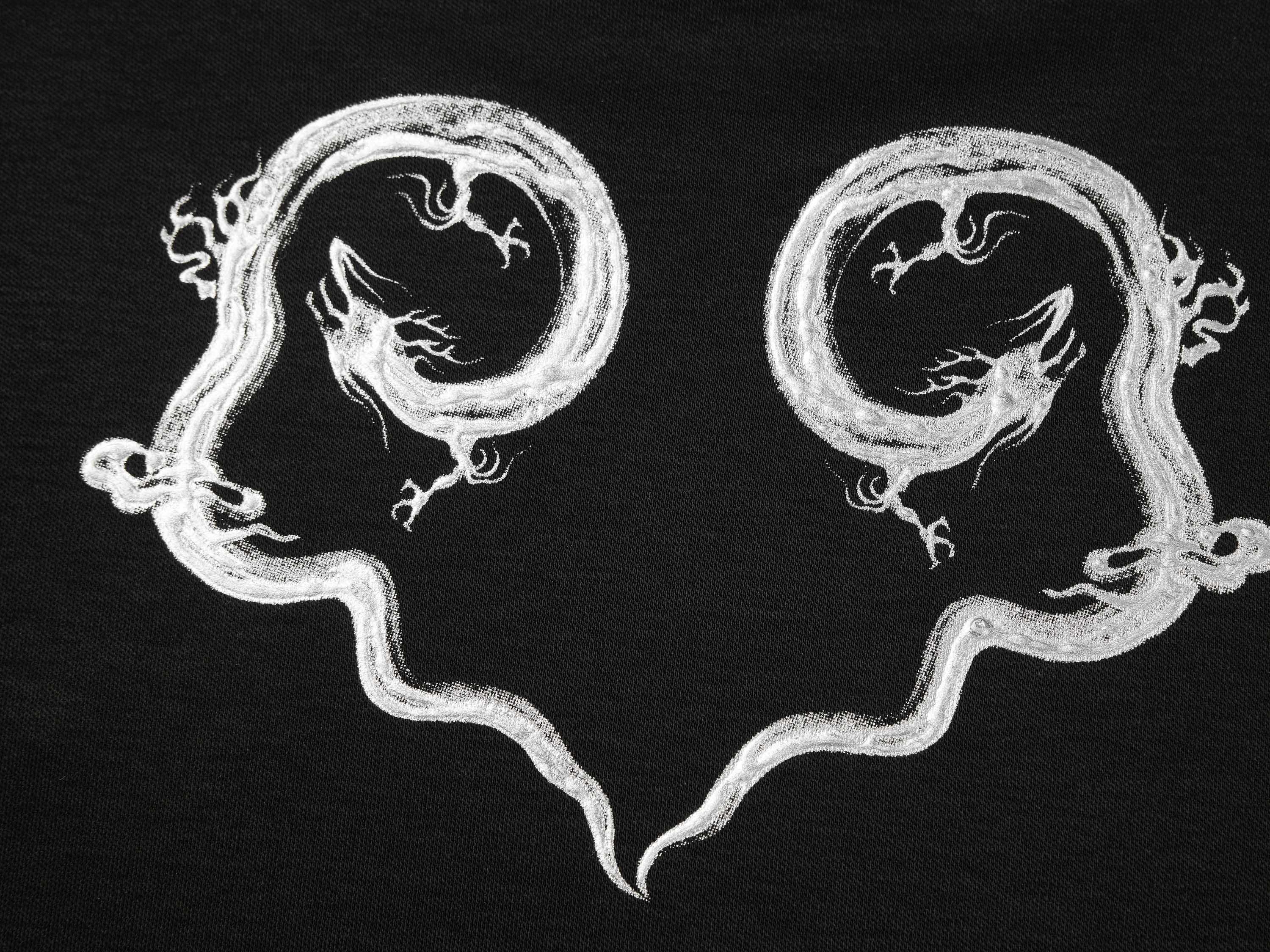 YAYING Black Graphic T-Shirt