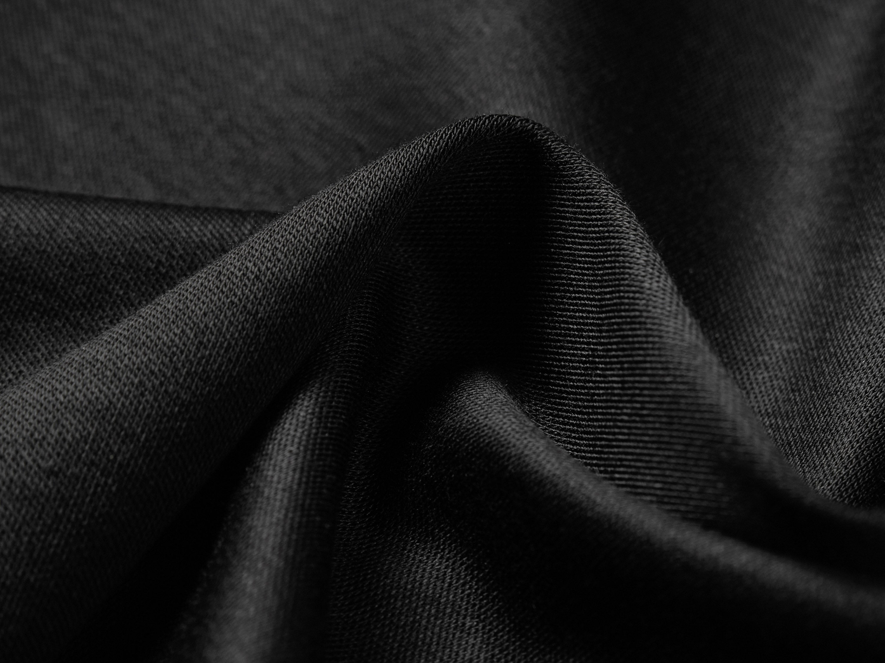 YAYING Black Graphic T-Shirt