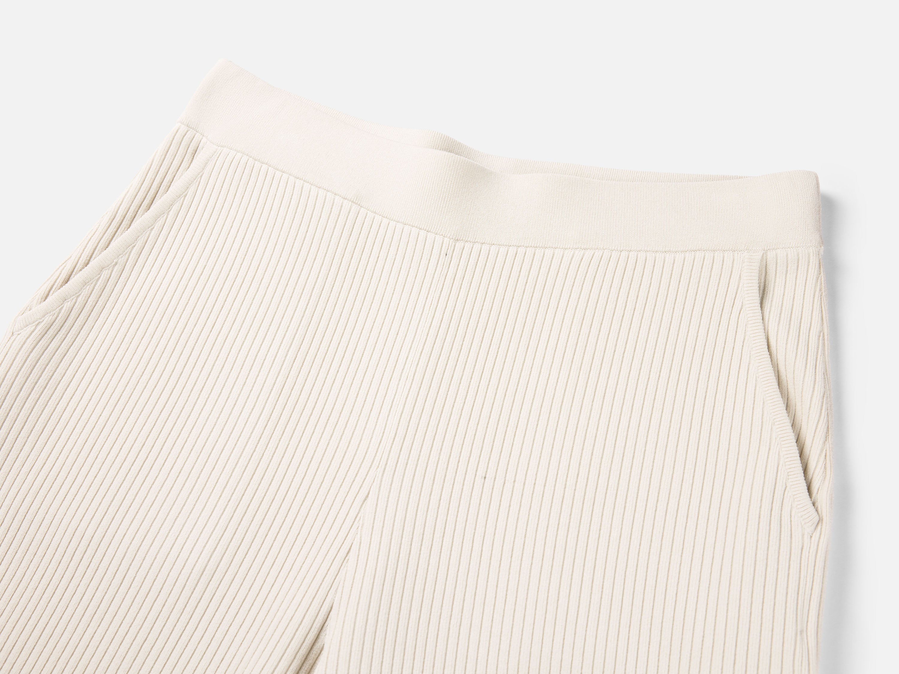 EP YAYING WHITE PANTS