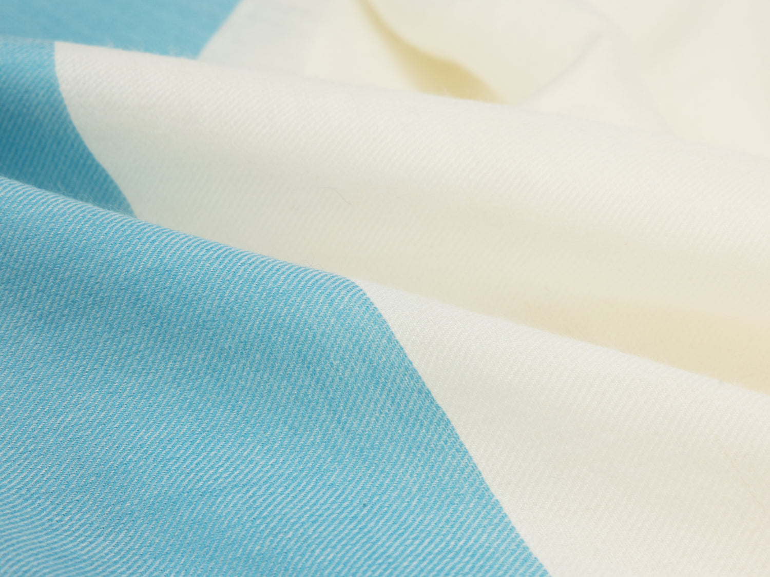EP YAYING Cashmere Color-blocked Square Scarf