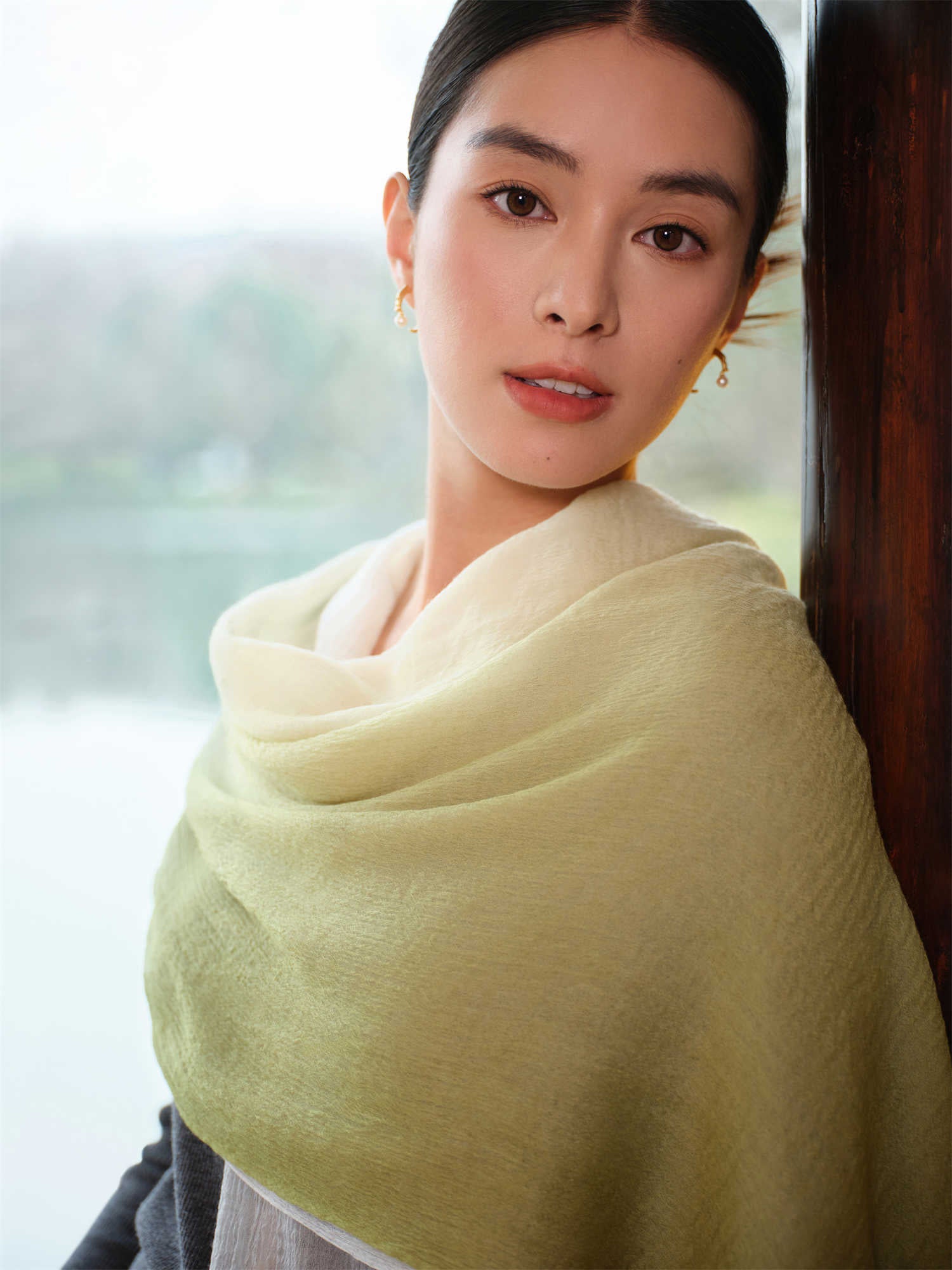 EP YAYING Gradient Water-Soluble Cashmere Scarf