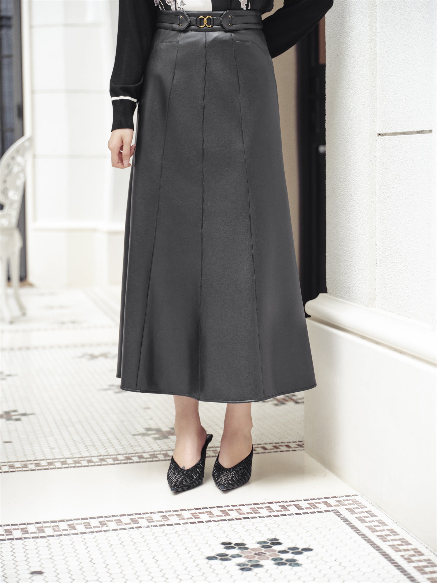 YAYING High-Waisted Leather Skirt