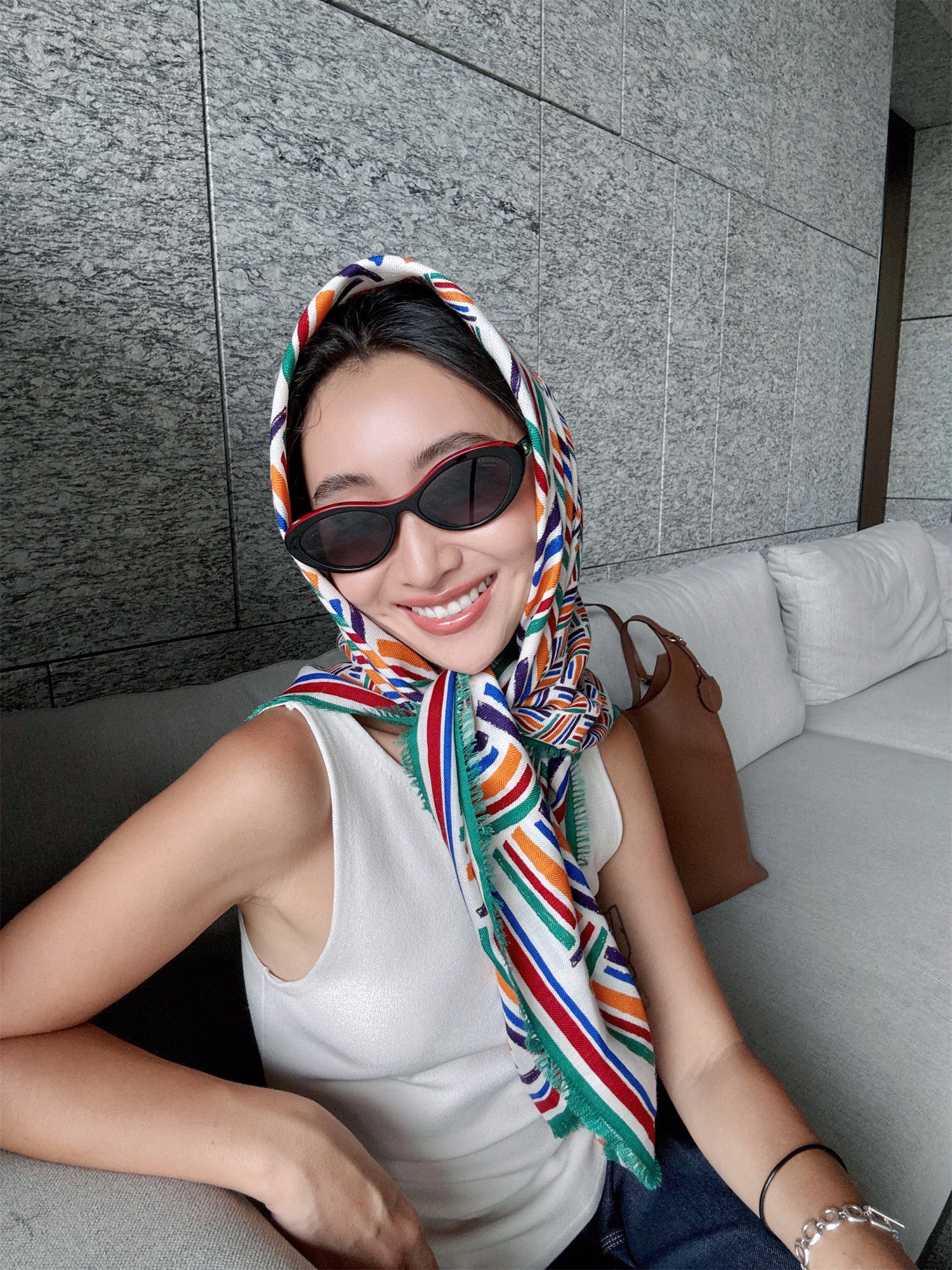 EP YAYING Large Silk-Wool Blend Scarf with Print EAKAGW202AG