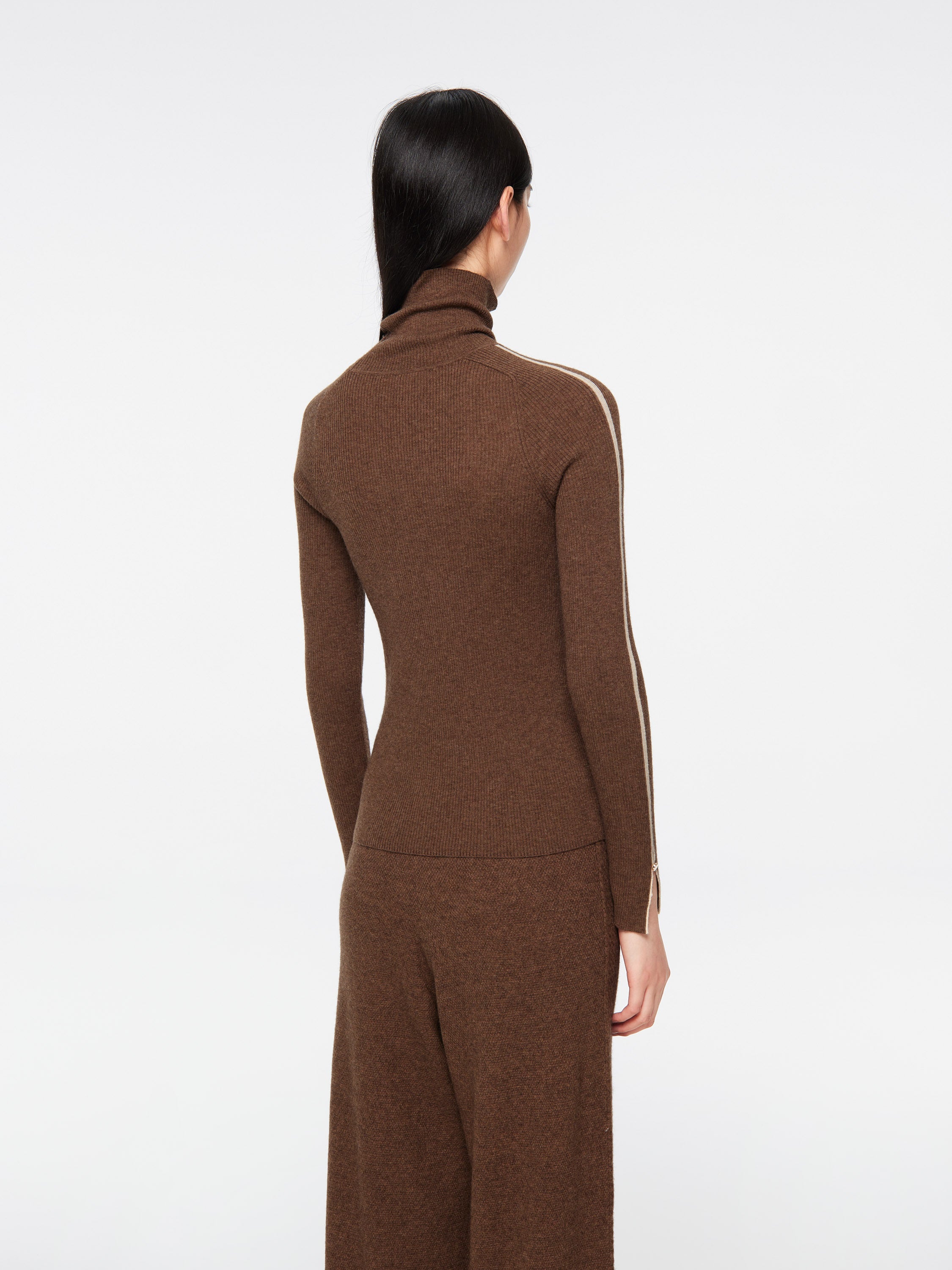 EP YAYING No-Dye Yak Cashmere Knit Top