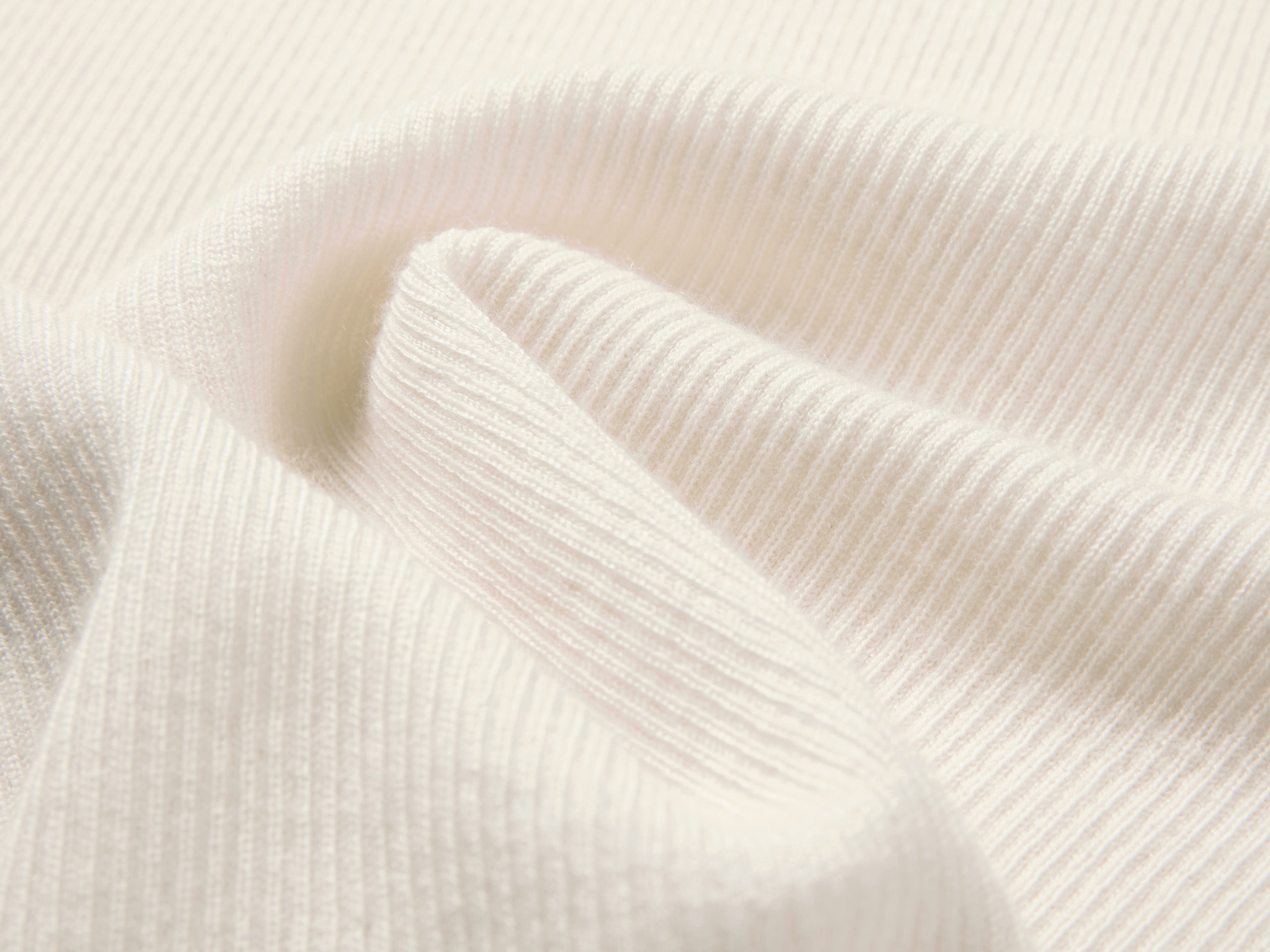 EP YAYING Turtleneck Cashmere Sweater