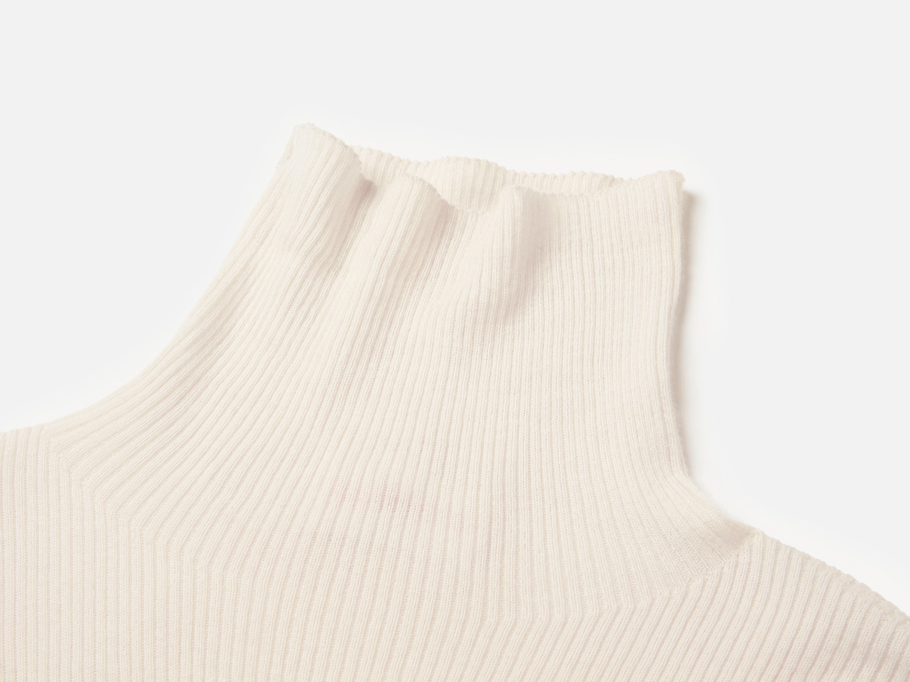 EP YAYING Turtleneck Cashmere Sweater