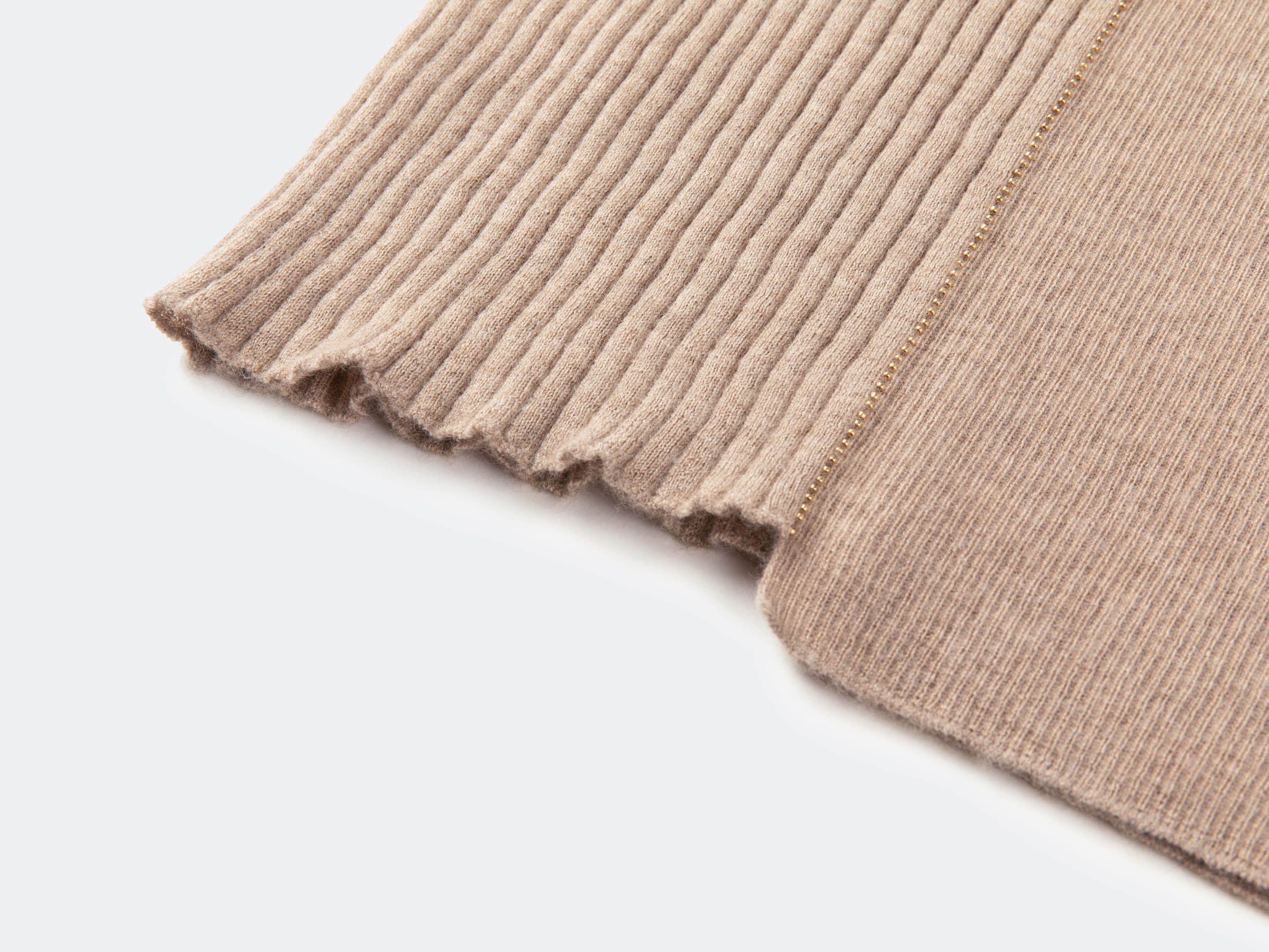 EP YAYING Asymmetric No-Dye Cashmere Knit Top