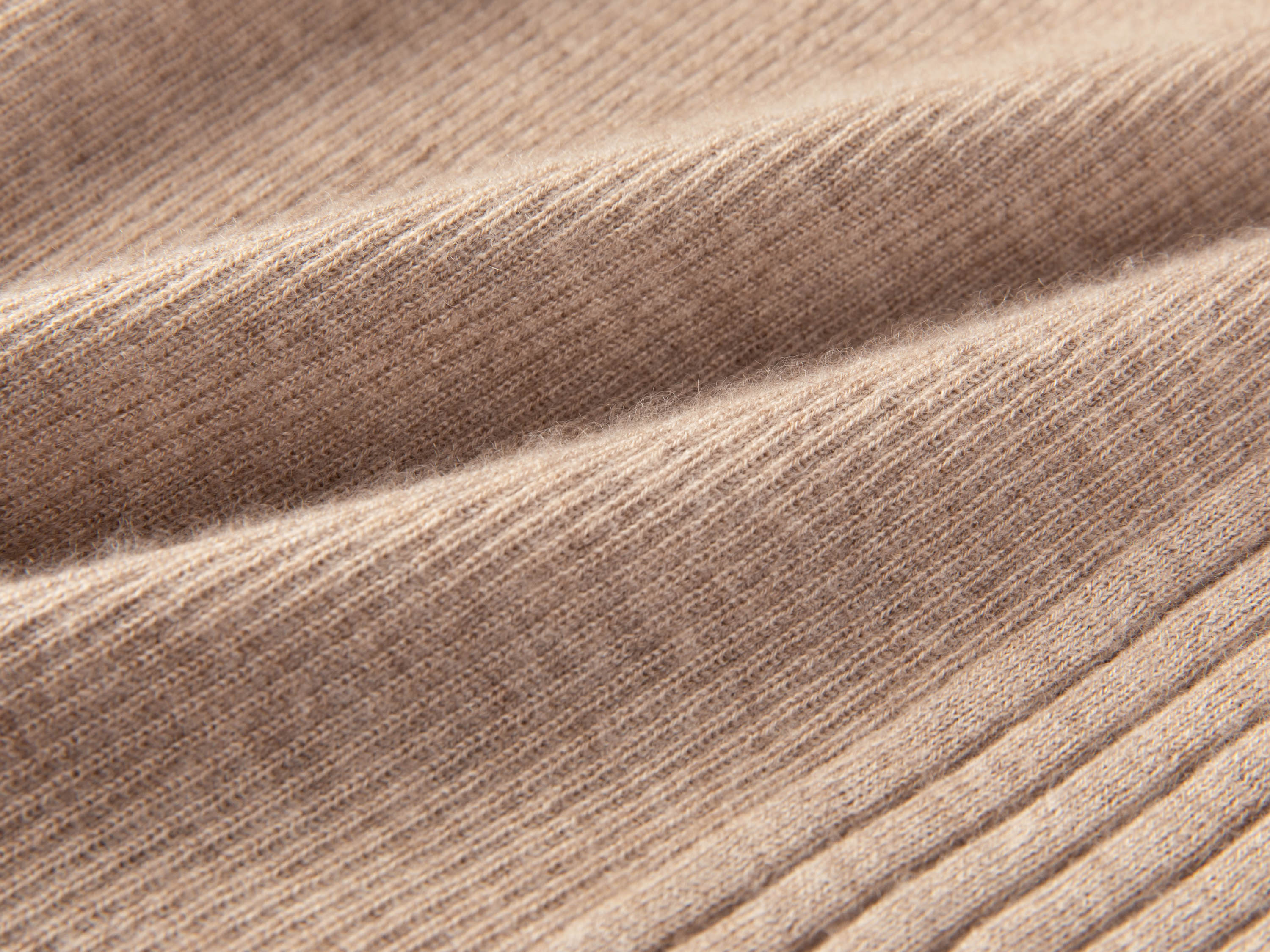 EP YAYING Asymmetric No-Dye Cashmere Knit Top